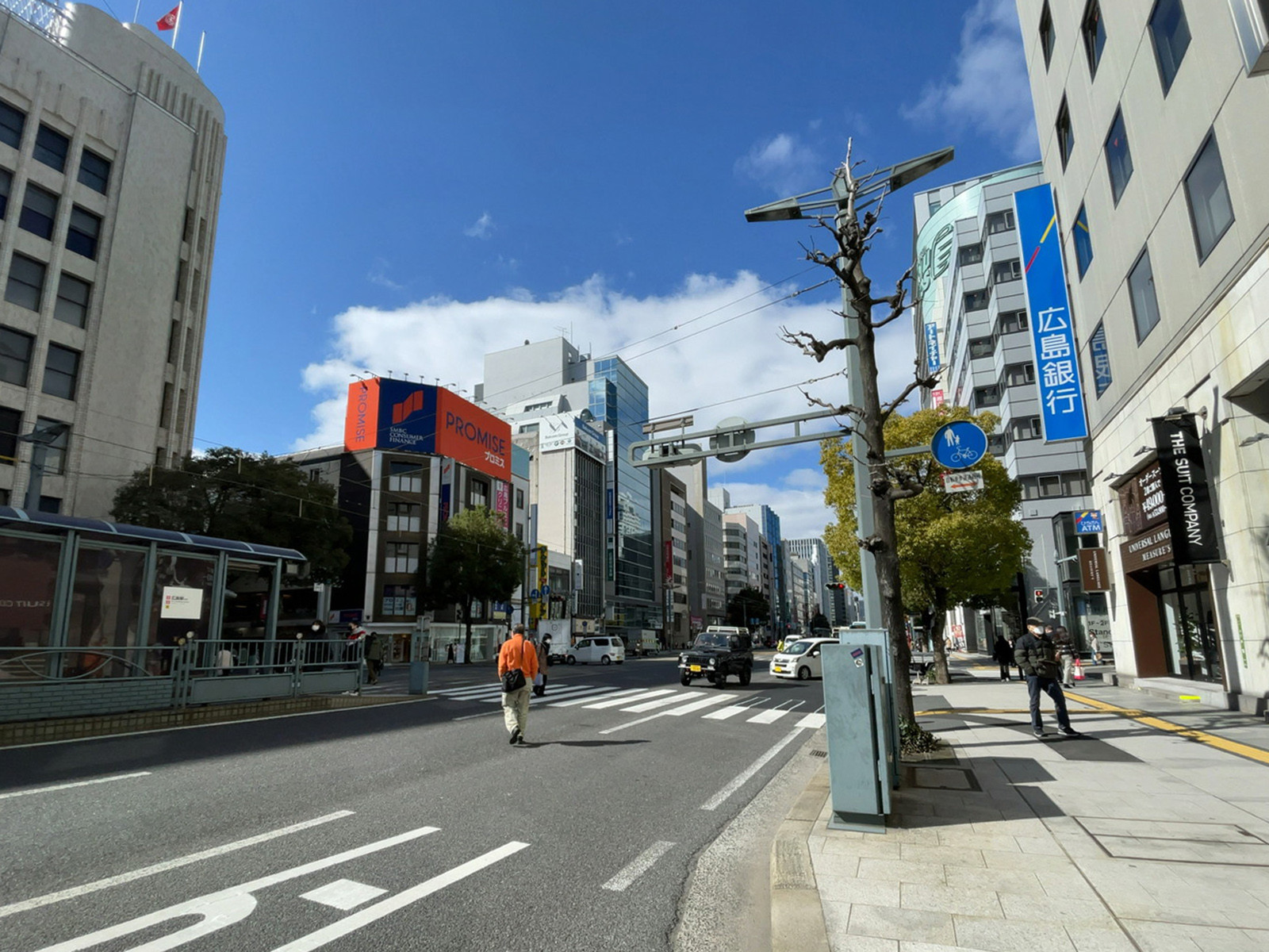 セントラルビル前面の通り