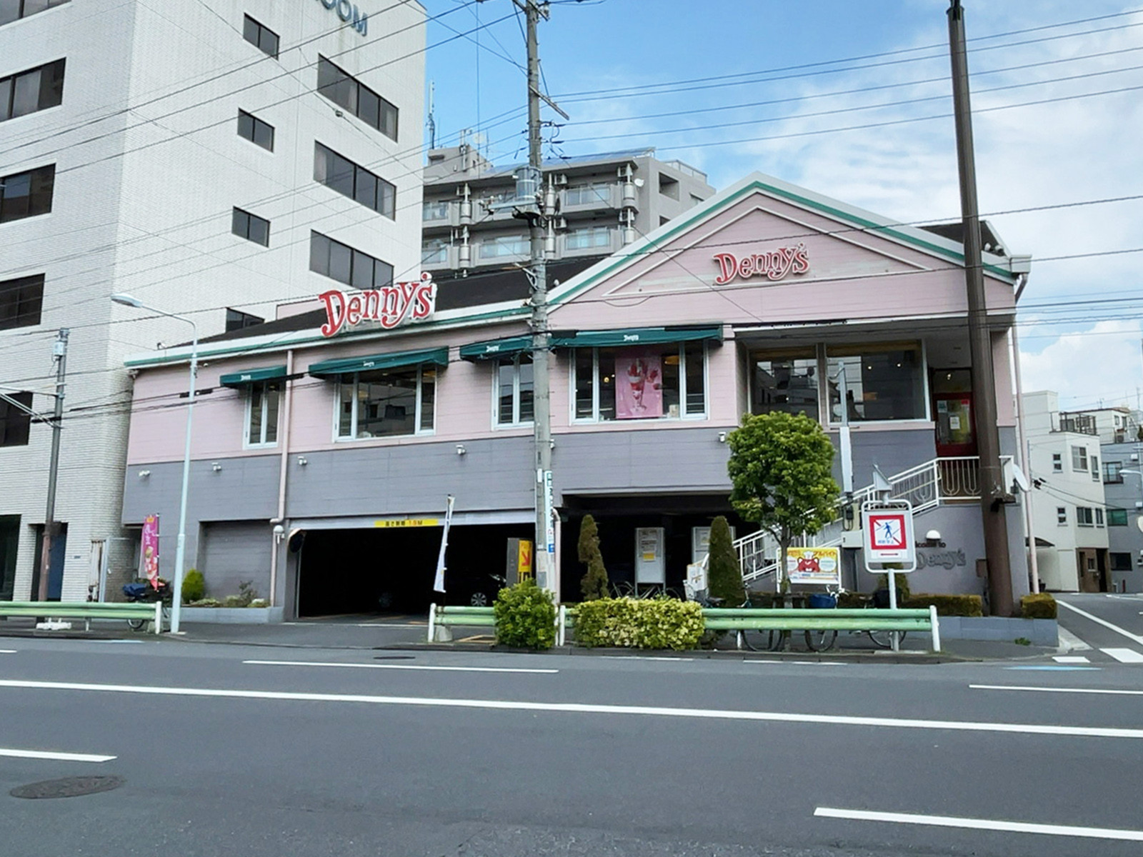 徒歩3分のデニーズ東浅草店