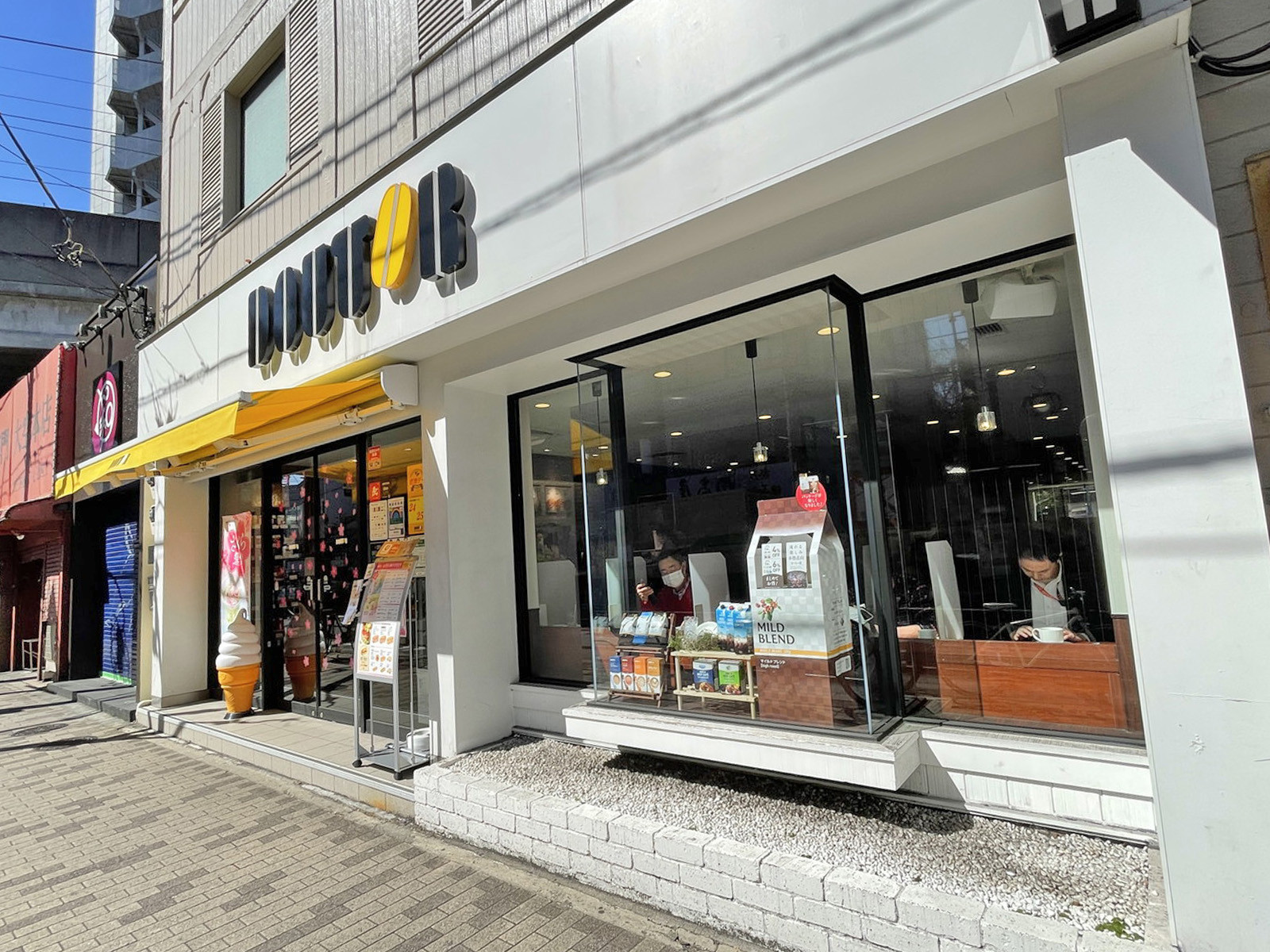 向かいのドトールコーヒーショップ青物横丁店