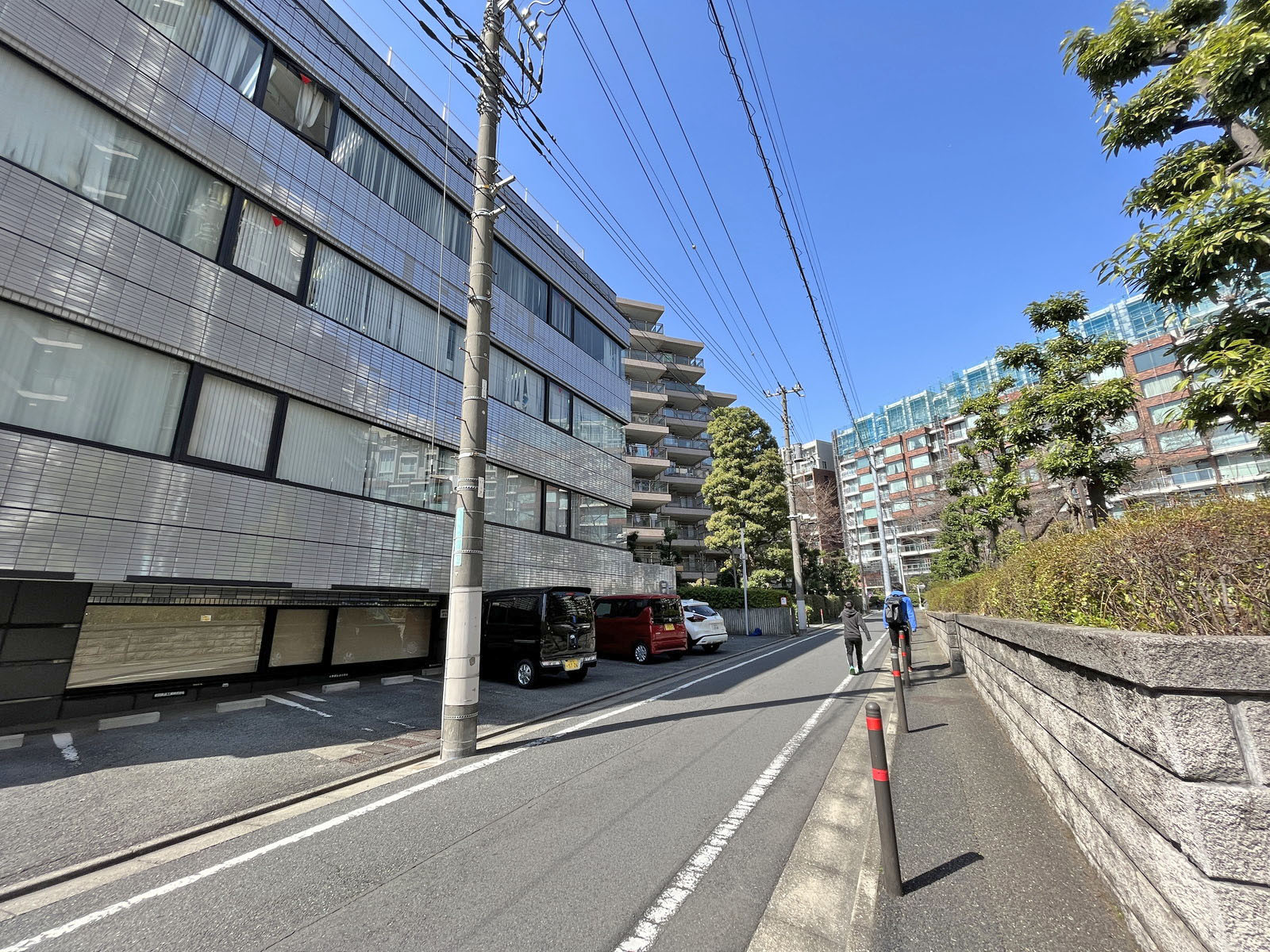 大東ビル前面通り