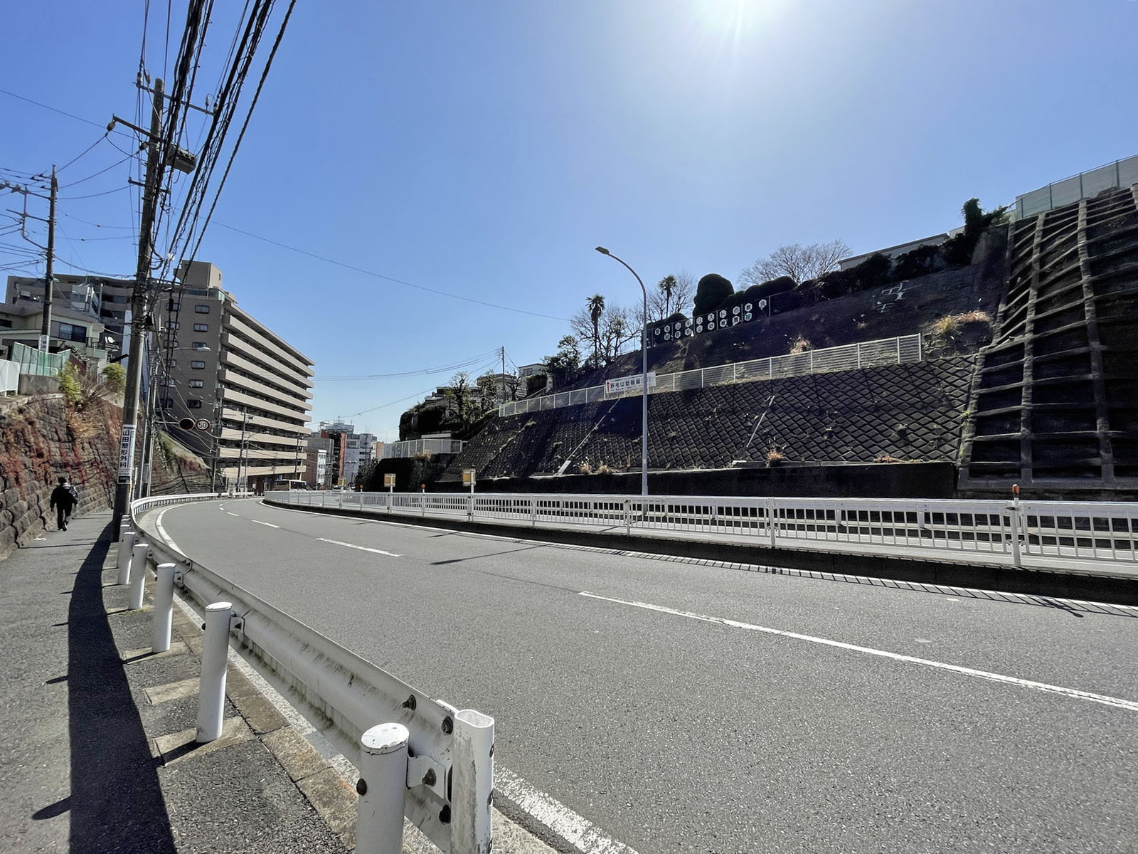 田澤ビル前面の通り