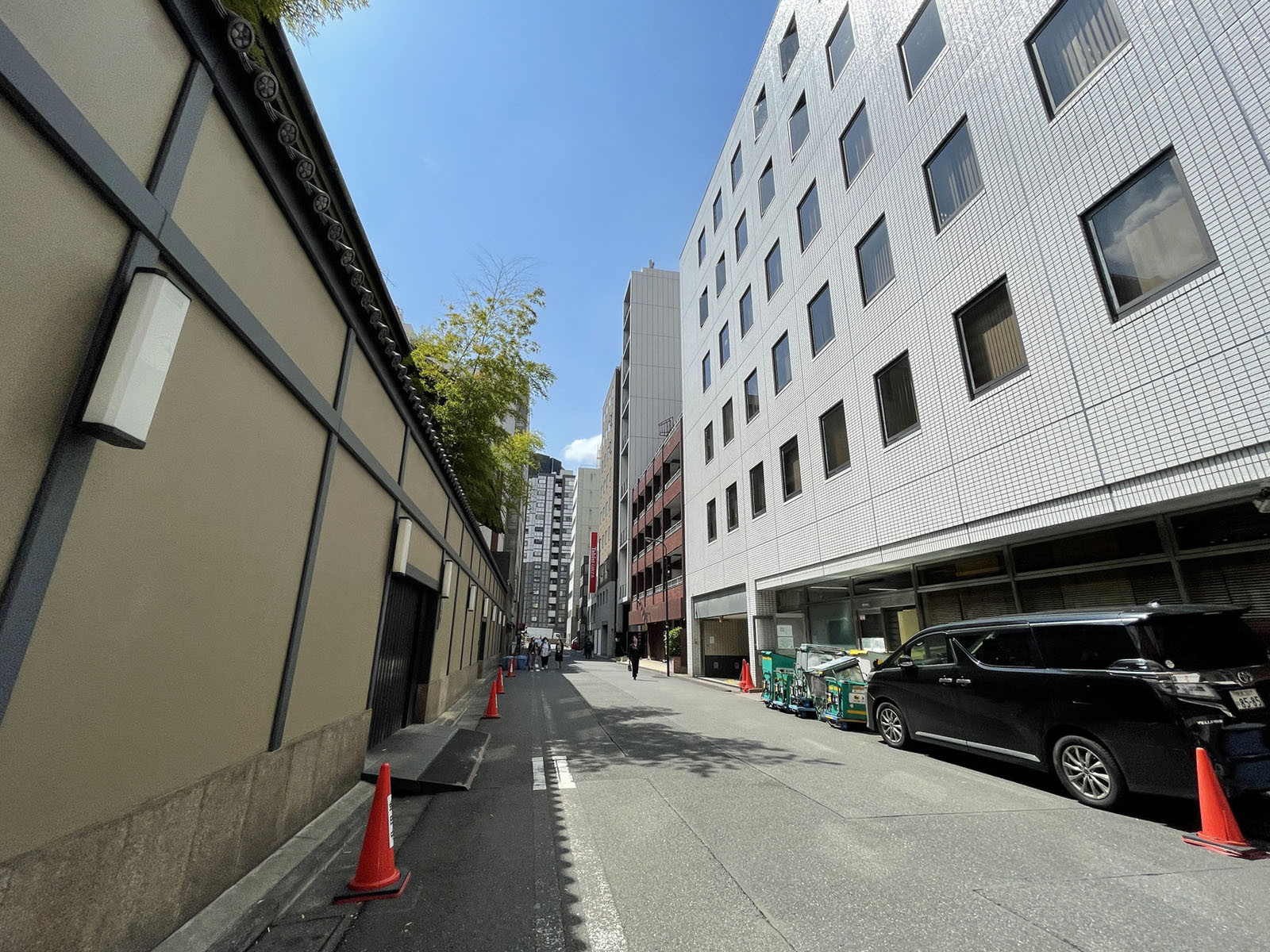東都銀座ビル前面の通り