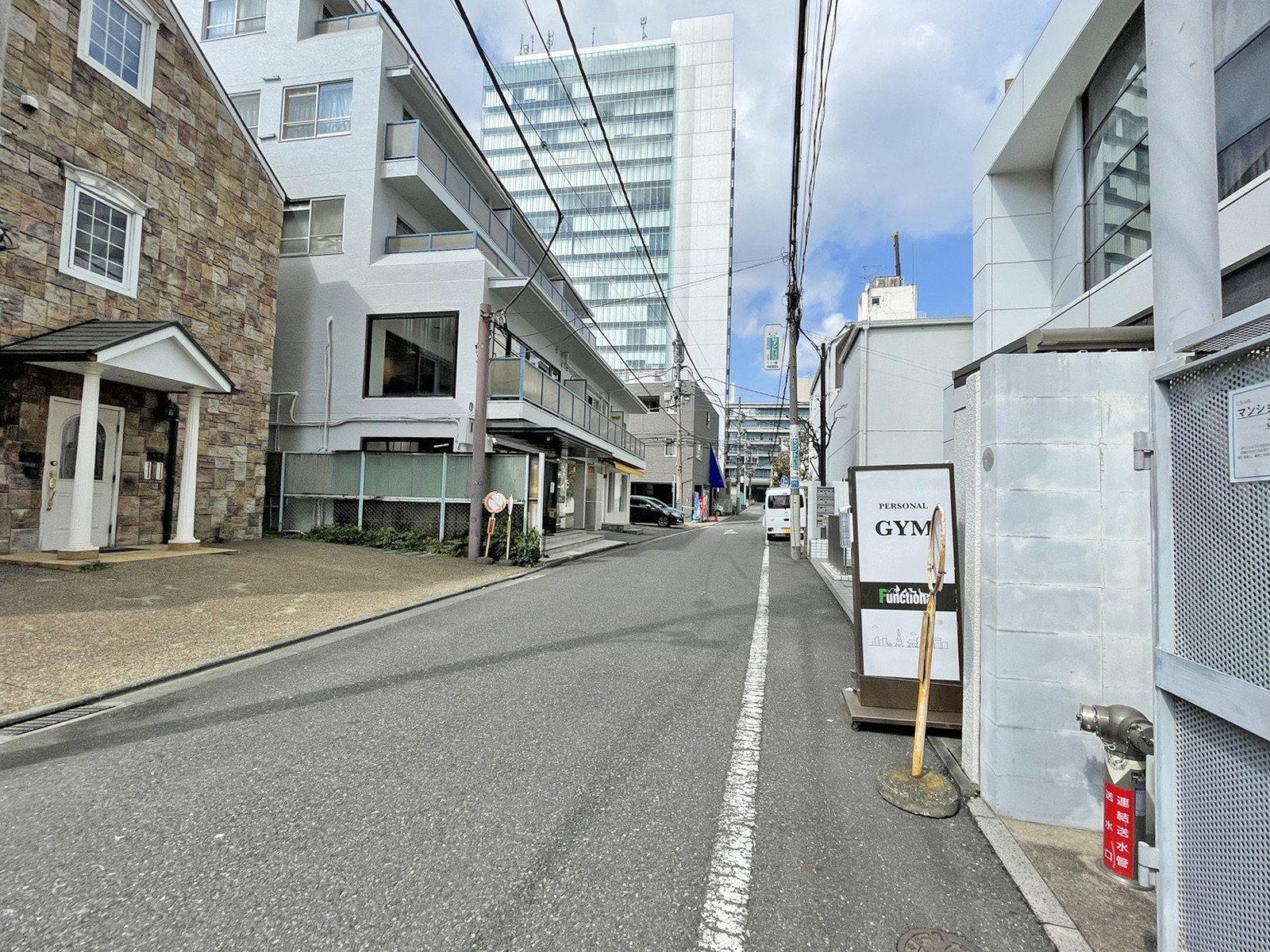 ランド南青山前面の通り