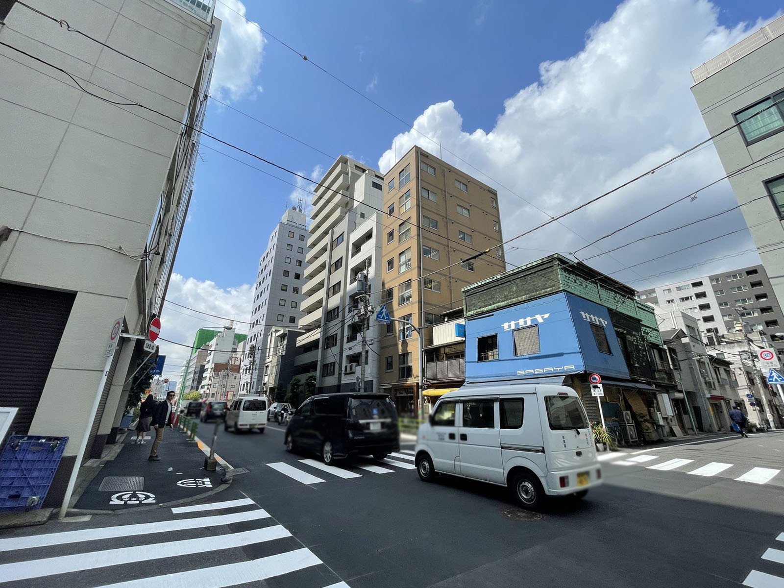 付近の居留地中央通り