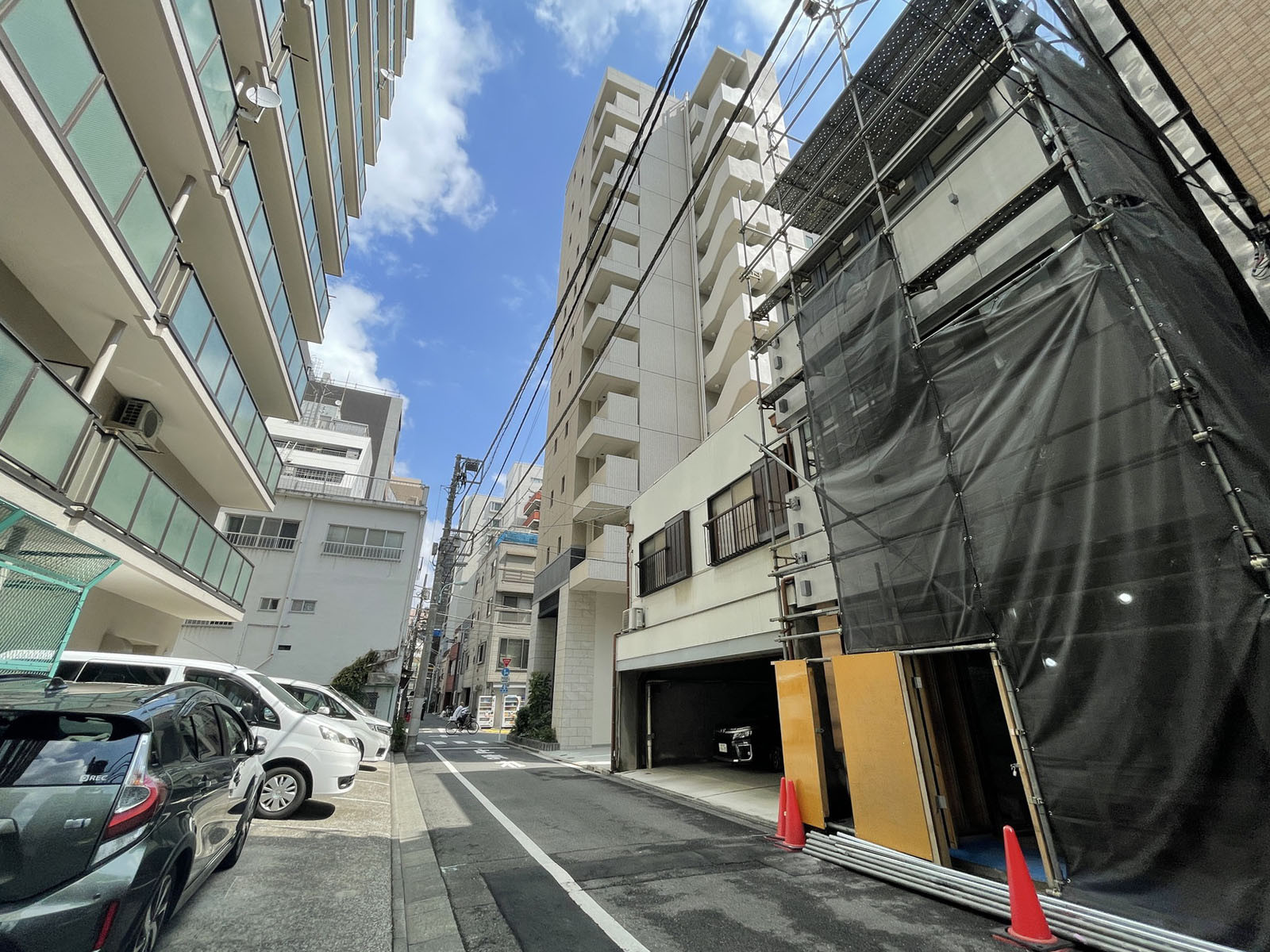 周辺は落ち着いた住宅エリア