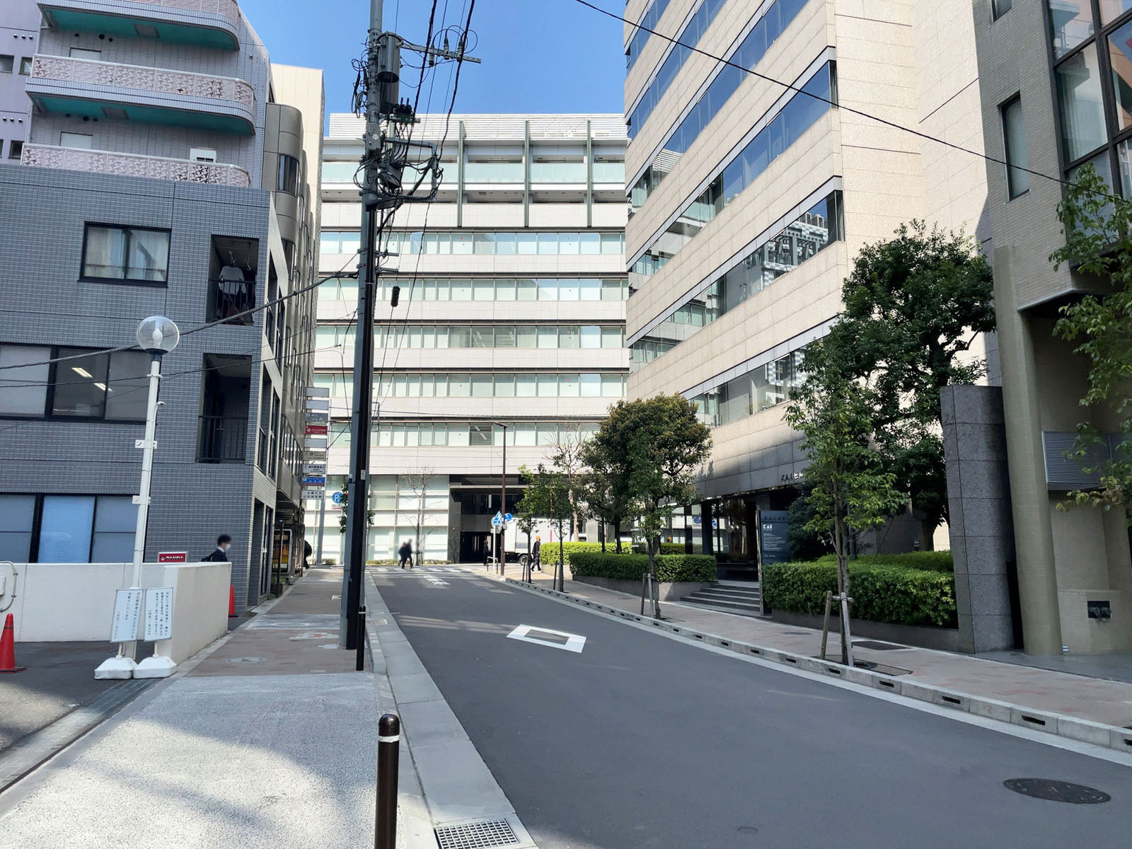 PMO岩本町前面の通り