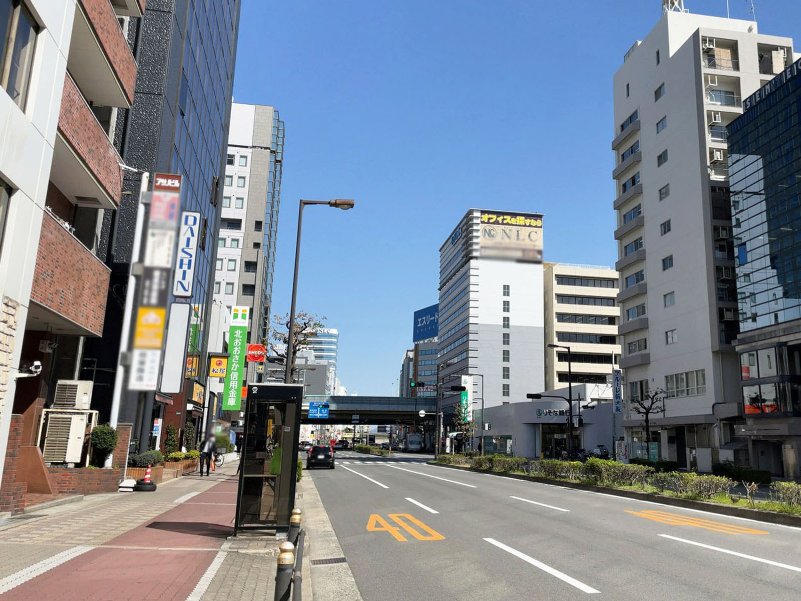 大昭ビル前面の通り