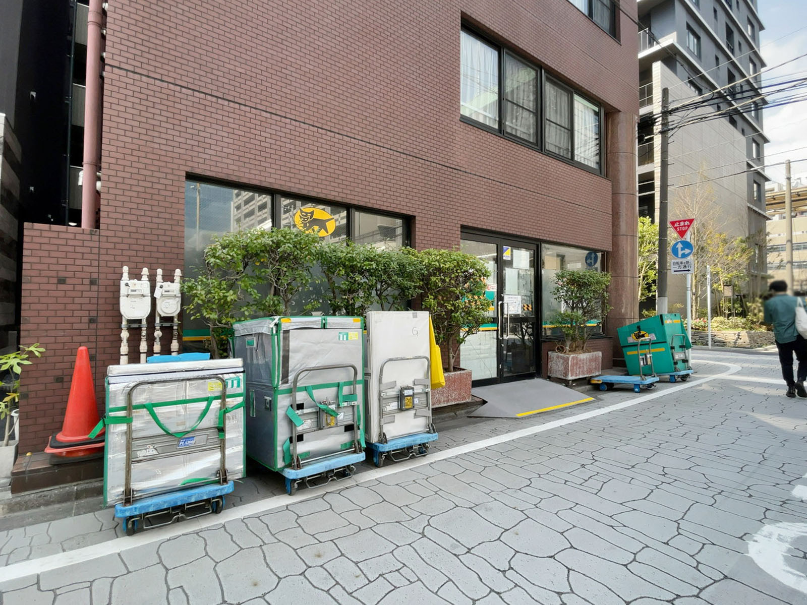 徒歩1分のヤマト運輸 芝浦1丁目センター