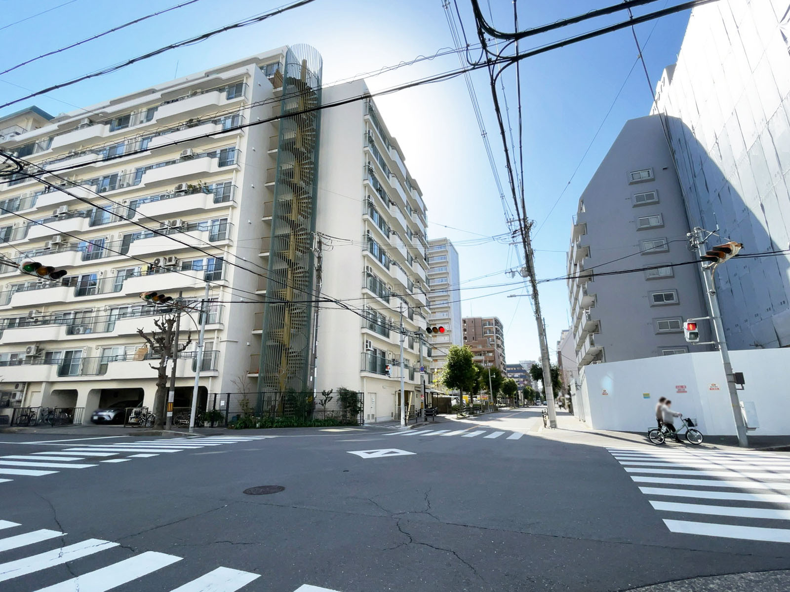 新大阪テラサキ第3ビル前面の通り