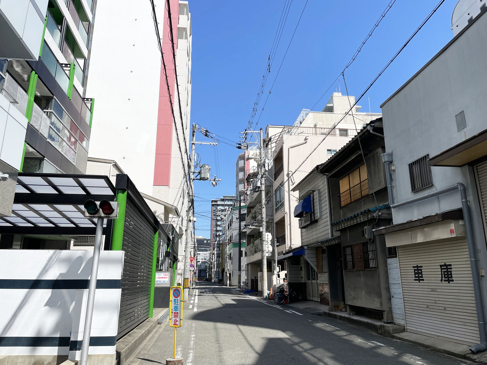 豊和第二ビル前面の通り