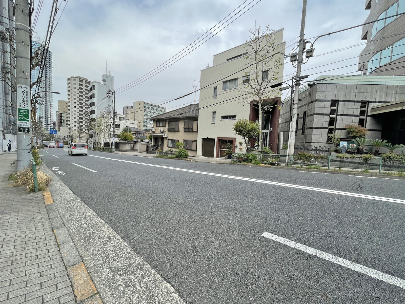 マツヒロビル前面の通り