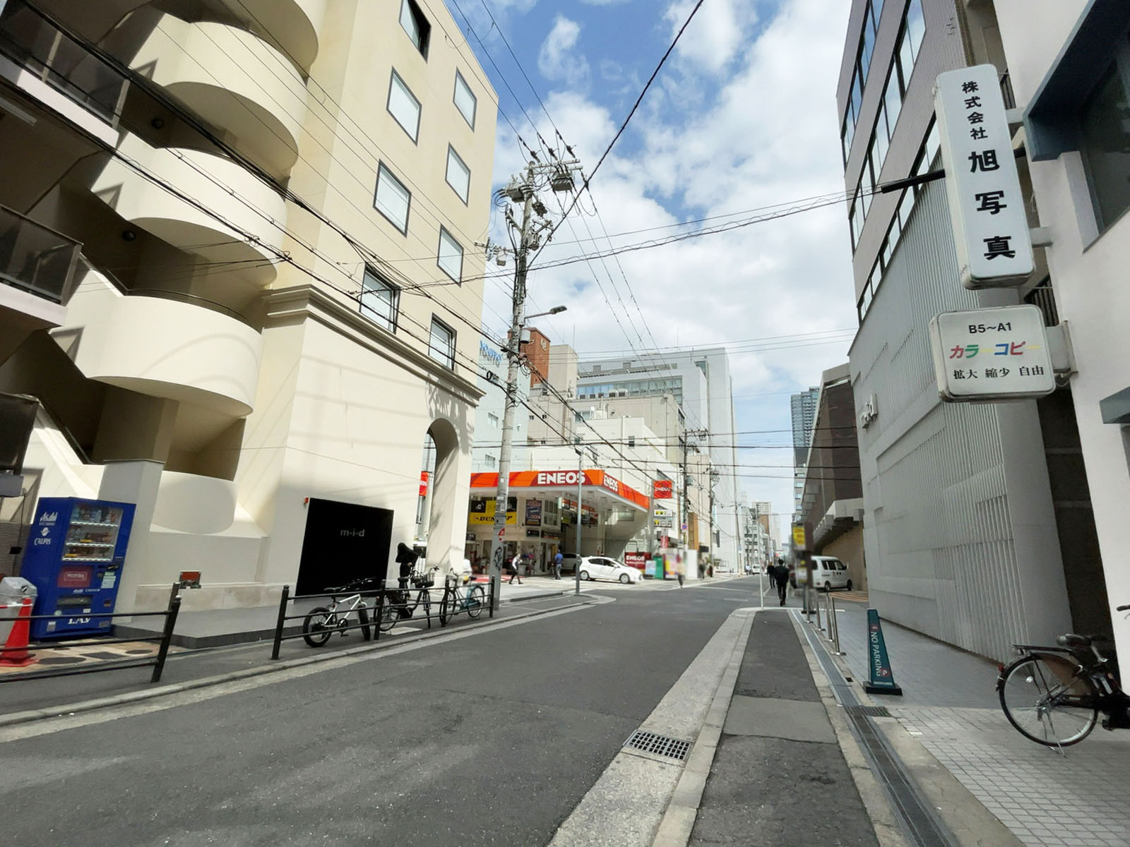 大和本町ビル前面の通り