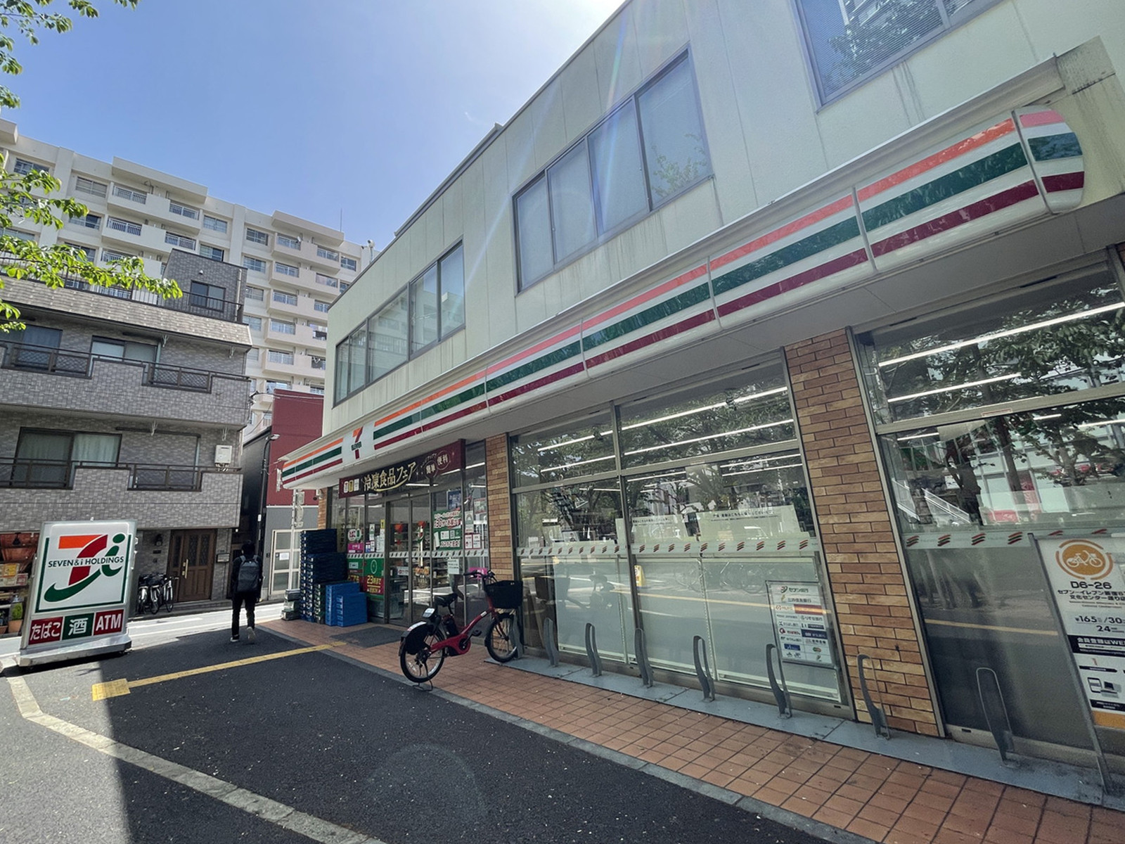 徒歩1分のセブンイレブン 新宿6丁目文化センター通り店