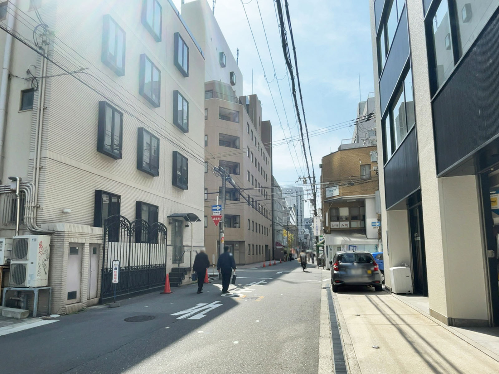 公洋ビル前面の通り