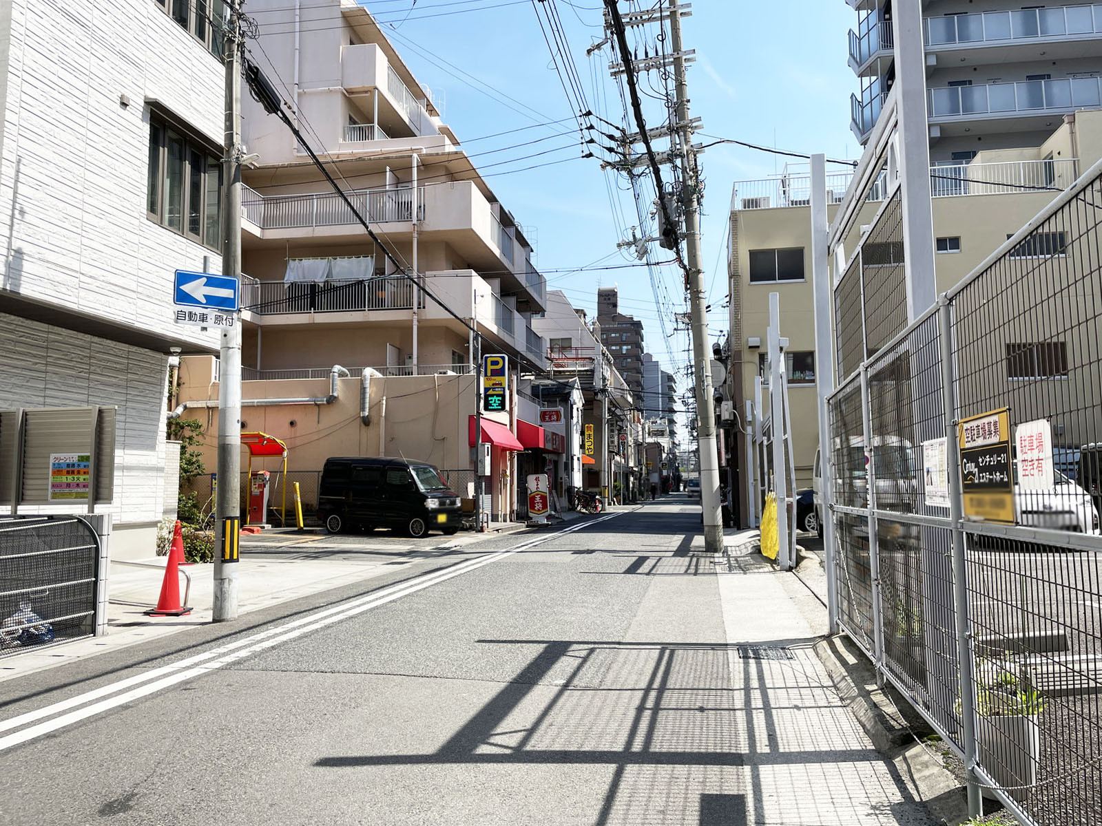 商工印刷ビル前面の通り