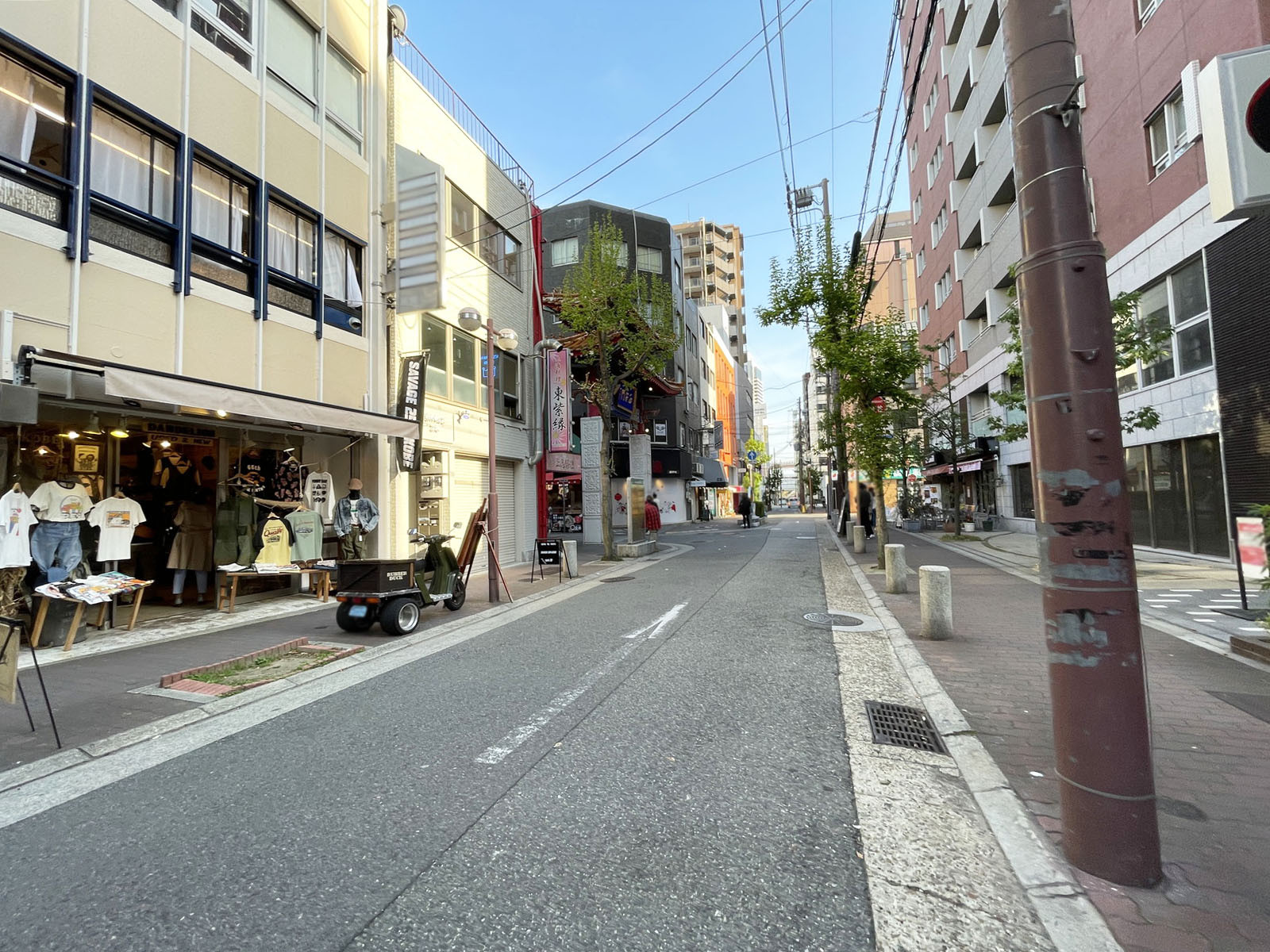 セントラルビル元町前面の通り