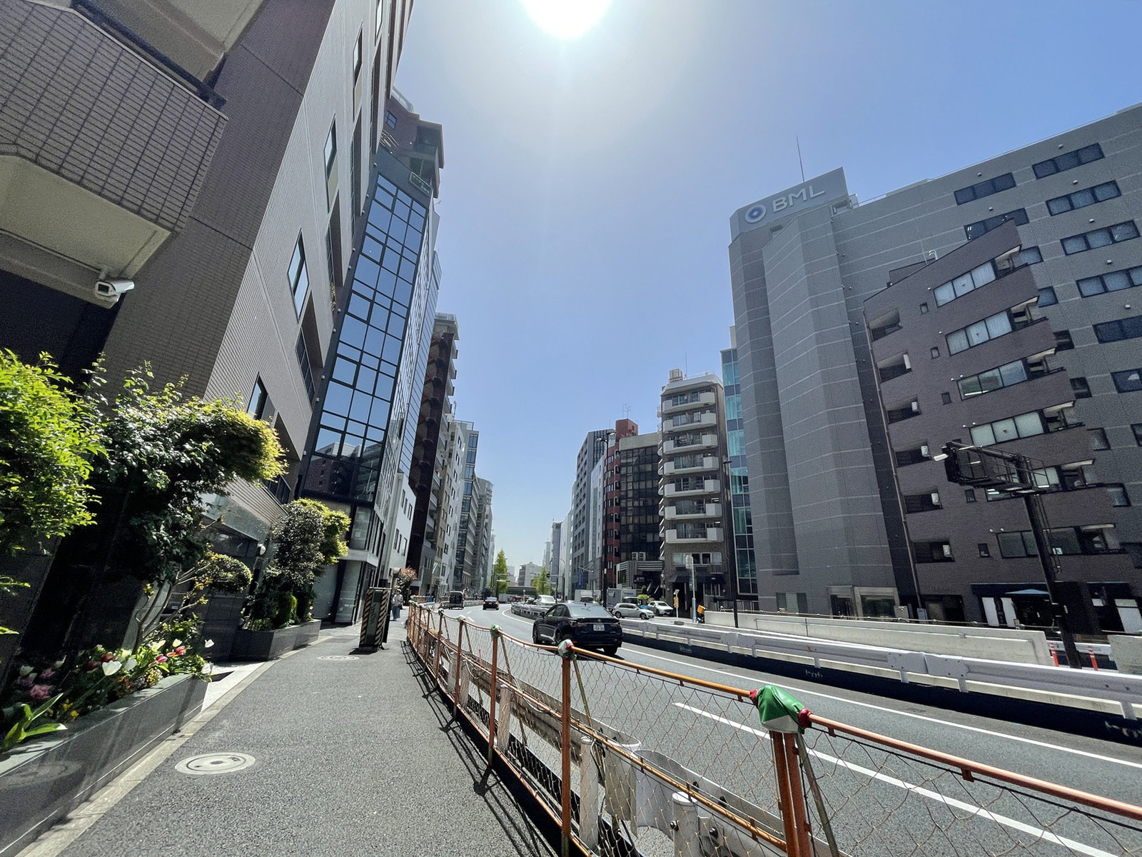 代々木エアハイツ前面の通り