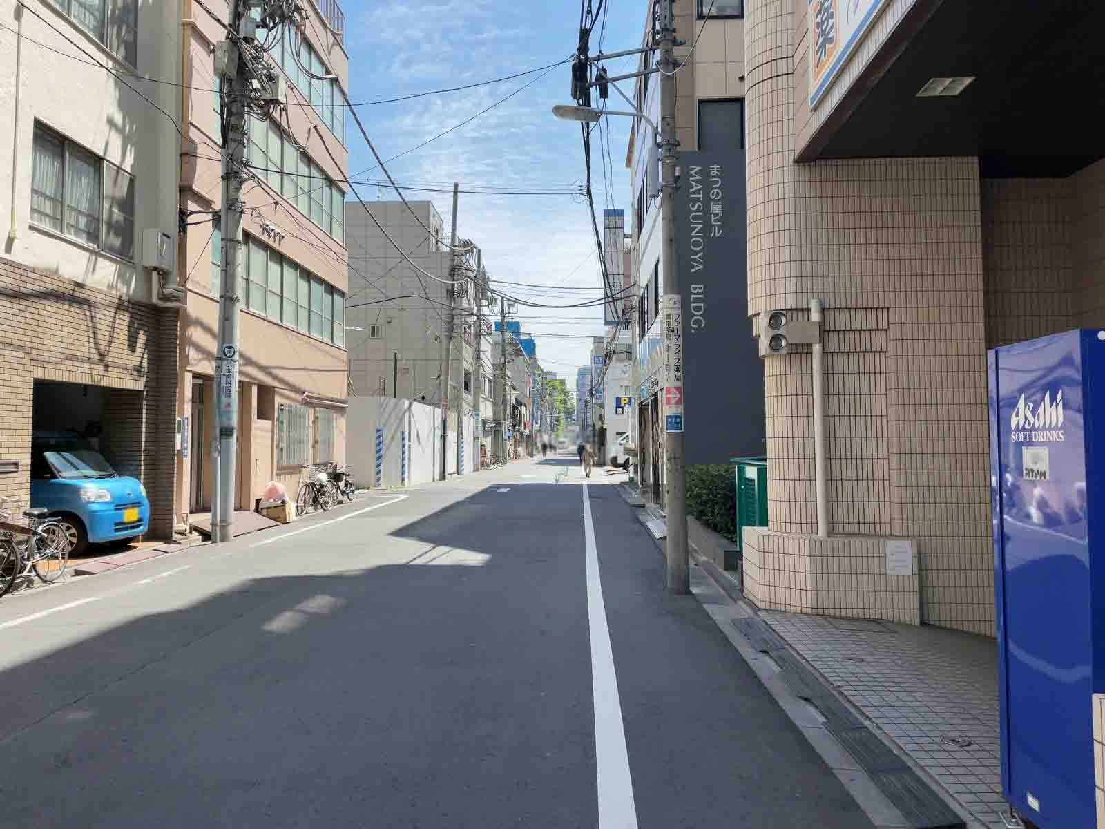 龍田ビル前面の通り