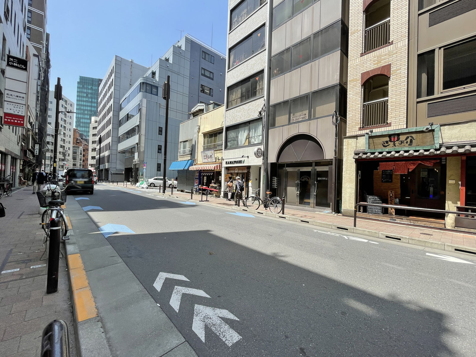 佐一第二ビル前面の通り