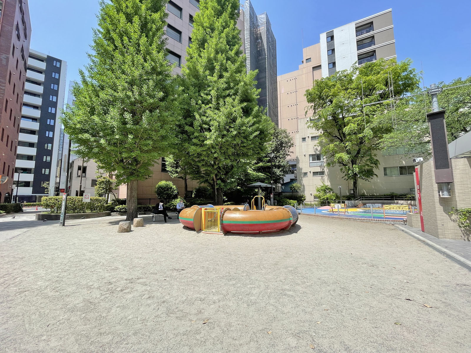 付近の千代田区立神田児童公園