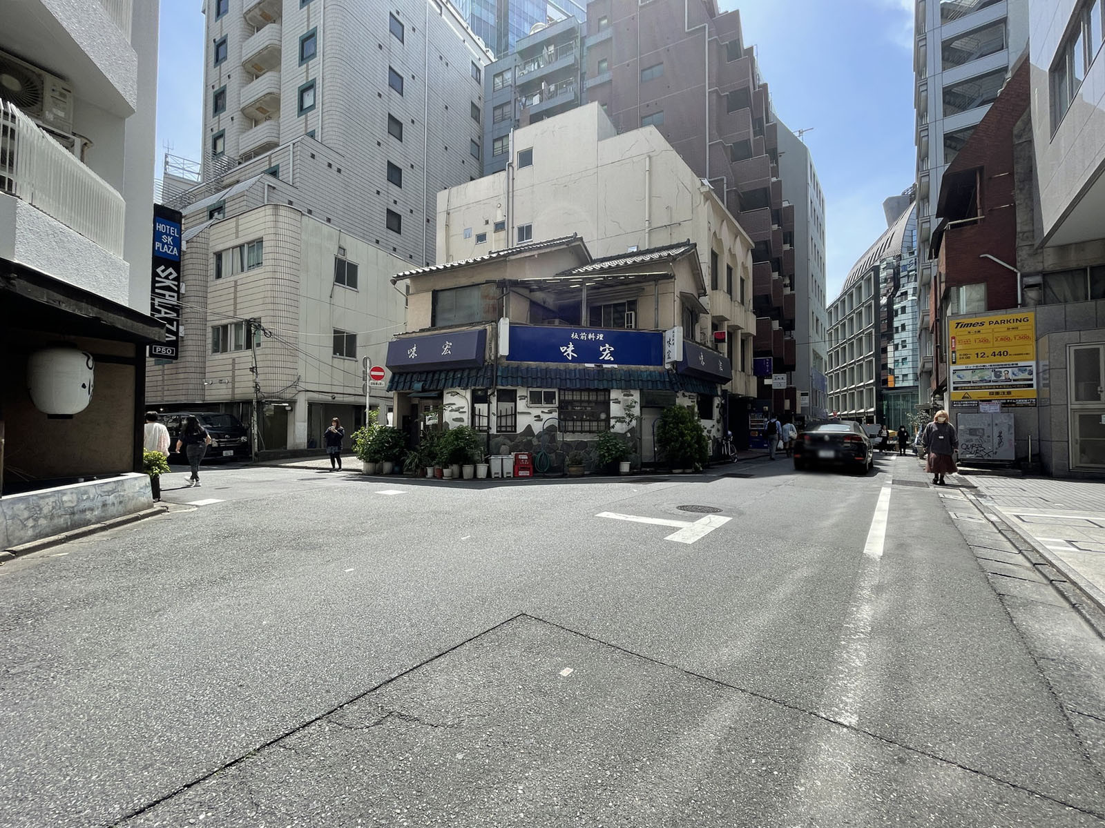 プレミア道玄坂ビル前面の通り