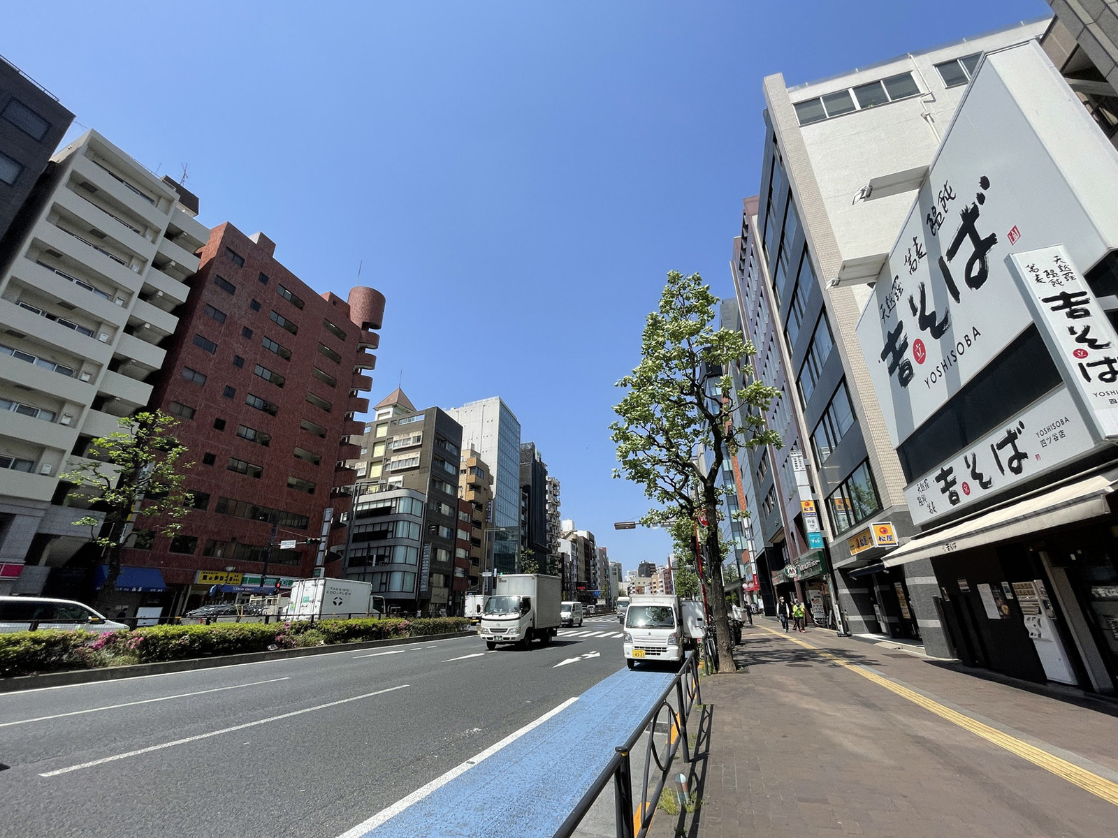 コーポクローバ瀬尾前面の通り