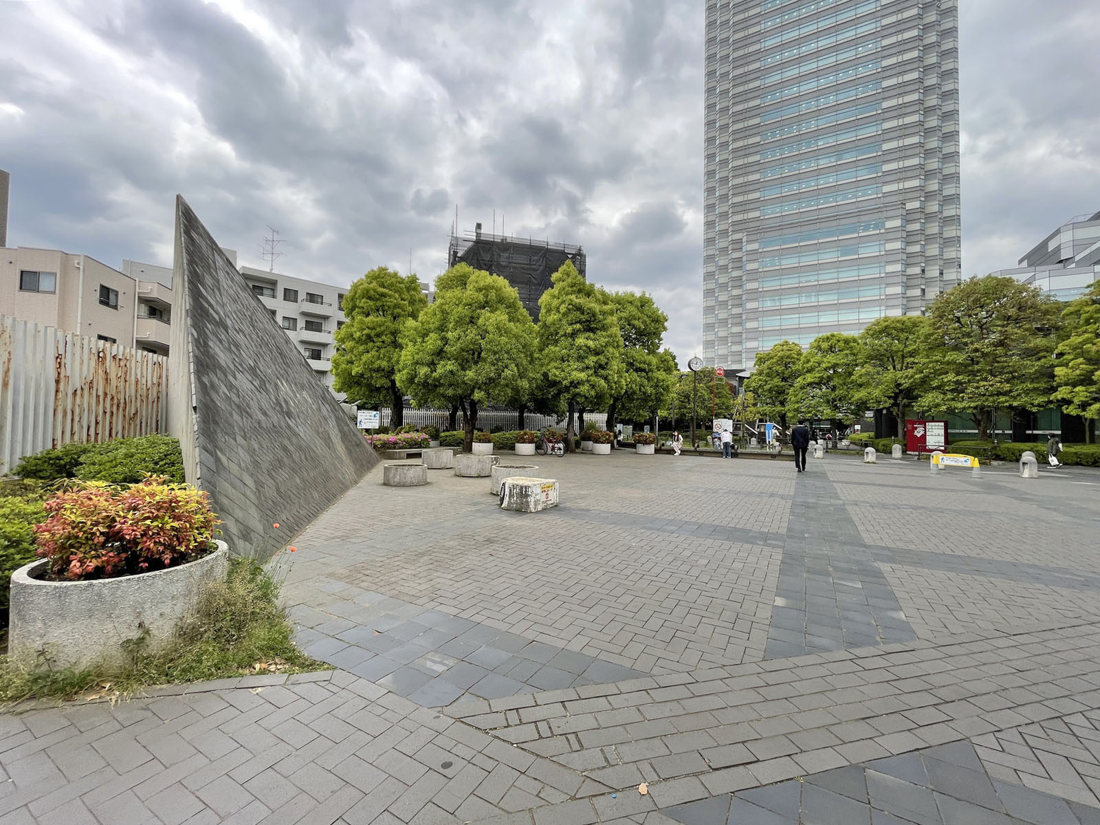 向かいの用賀くすのき公園
