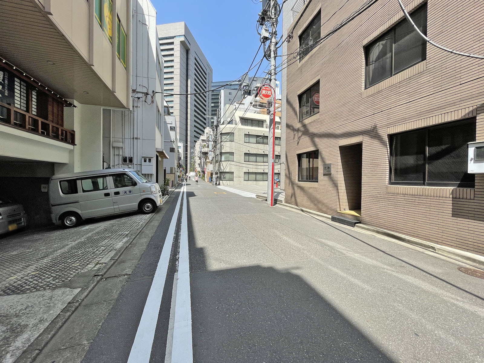 宇野ビル前面の通り