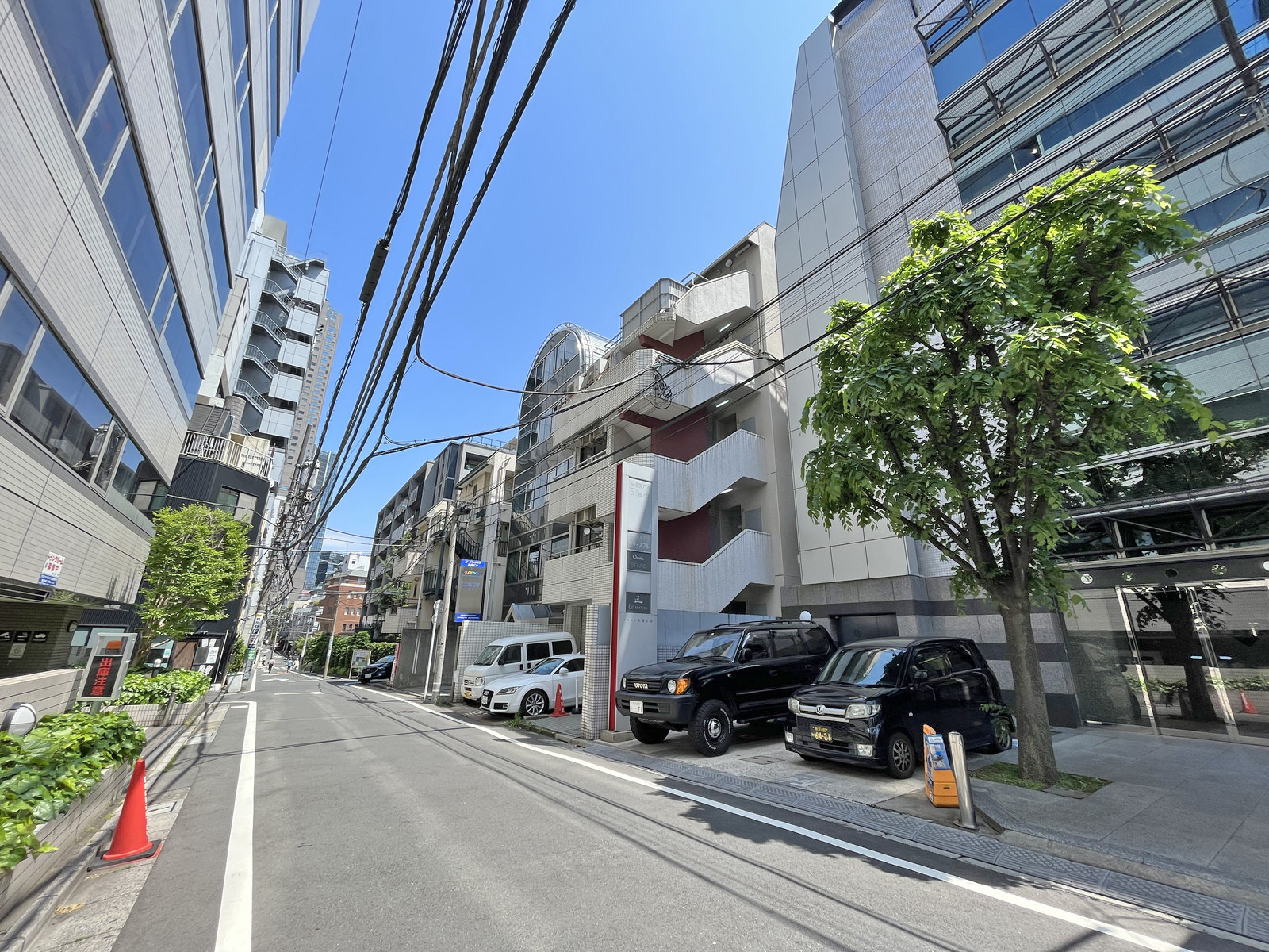 渋谷TSKビル前面通り