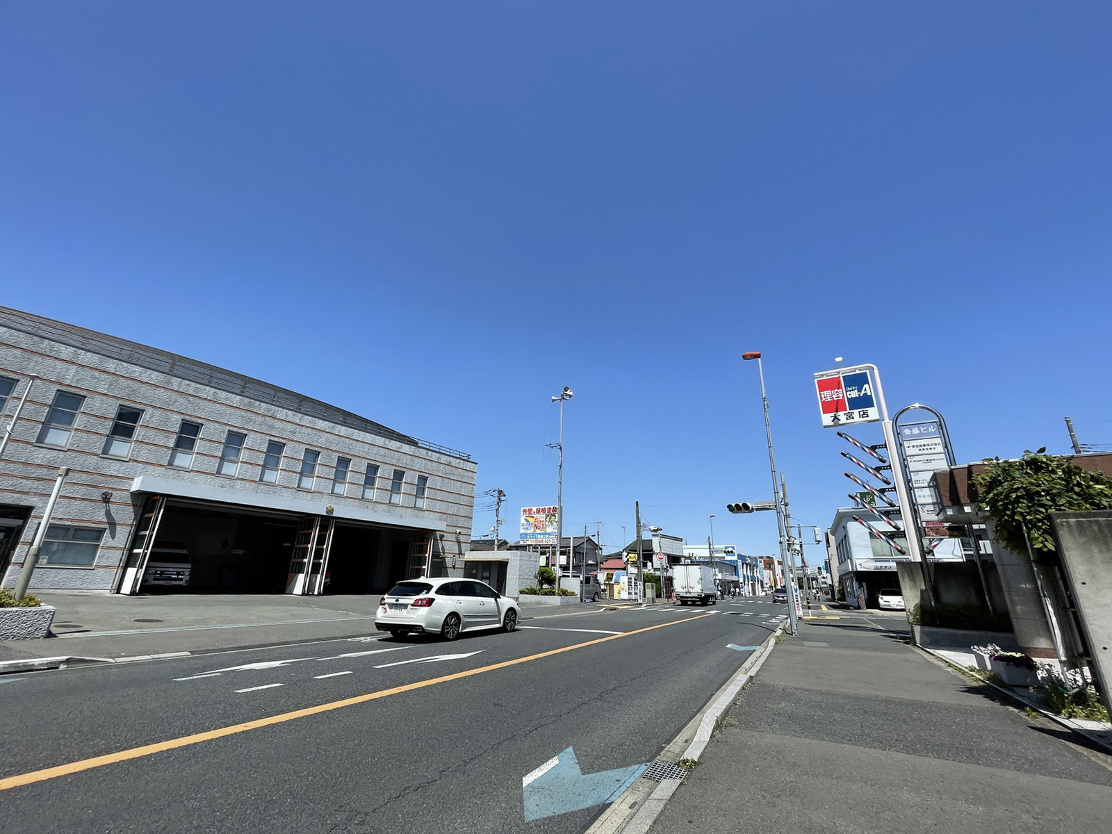 斉藤ビル前面の通り