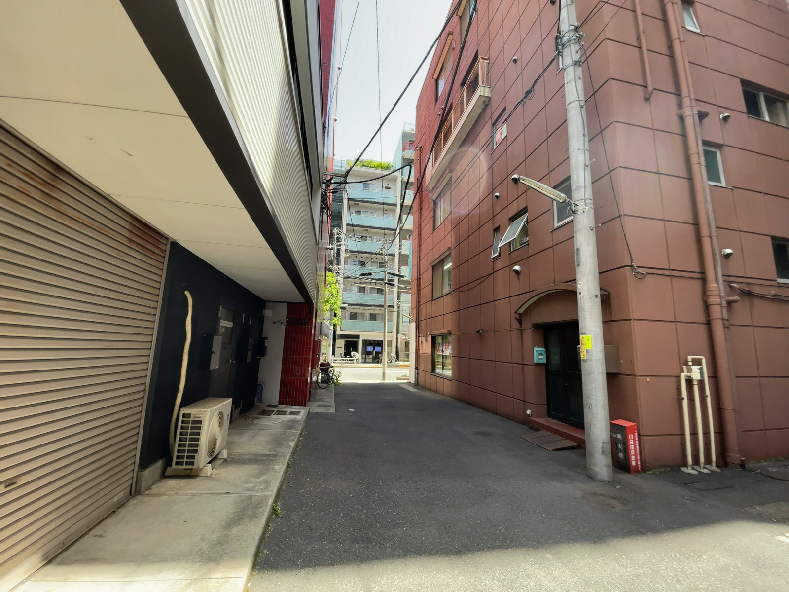 ORビル前面の通り