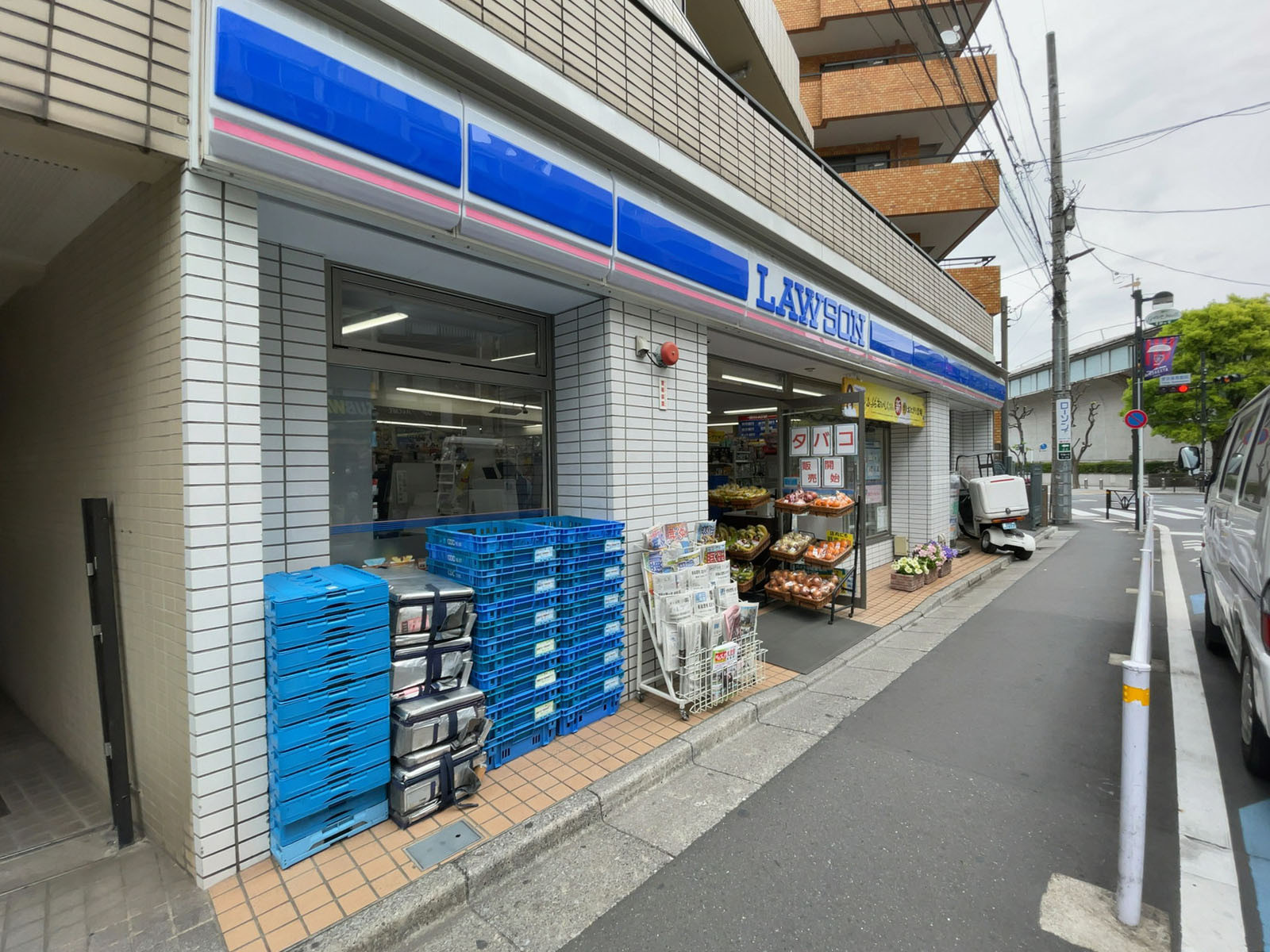 至近のローソン 千駄ヶ谷一丁目店