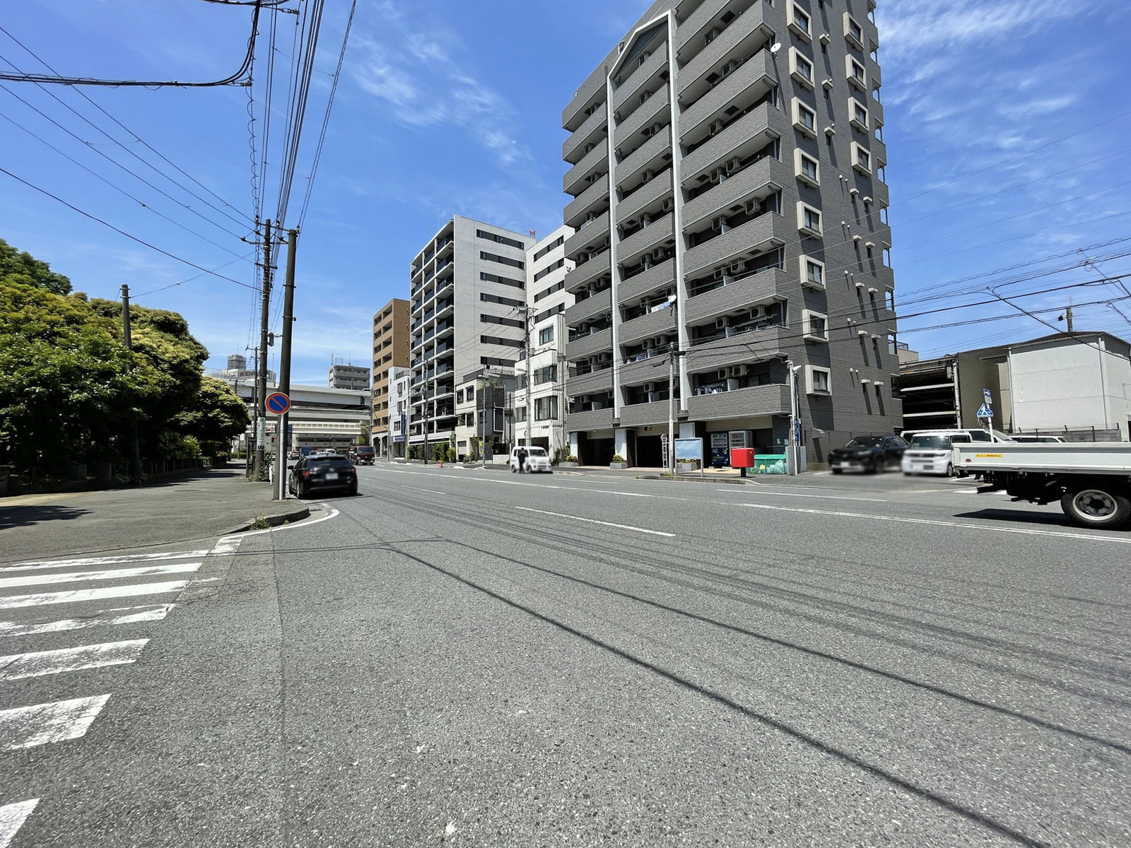 近くの中央市場通り