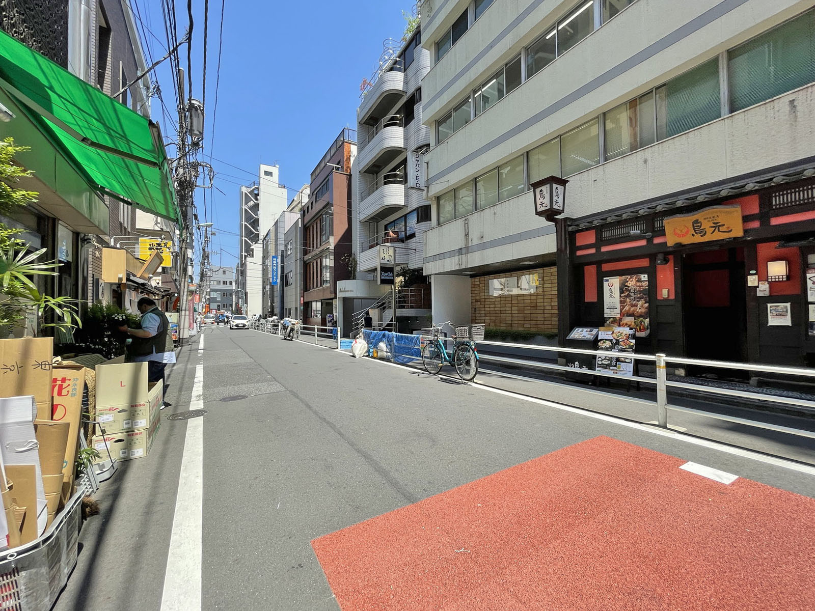 日庄別館前面の通り