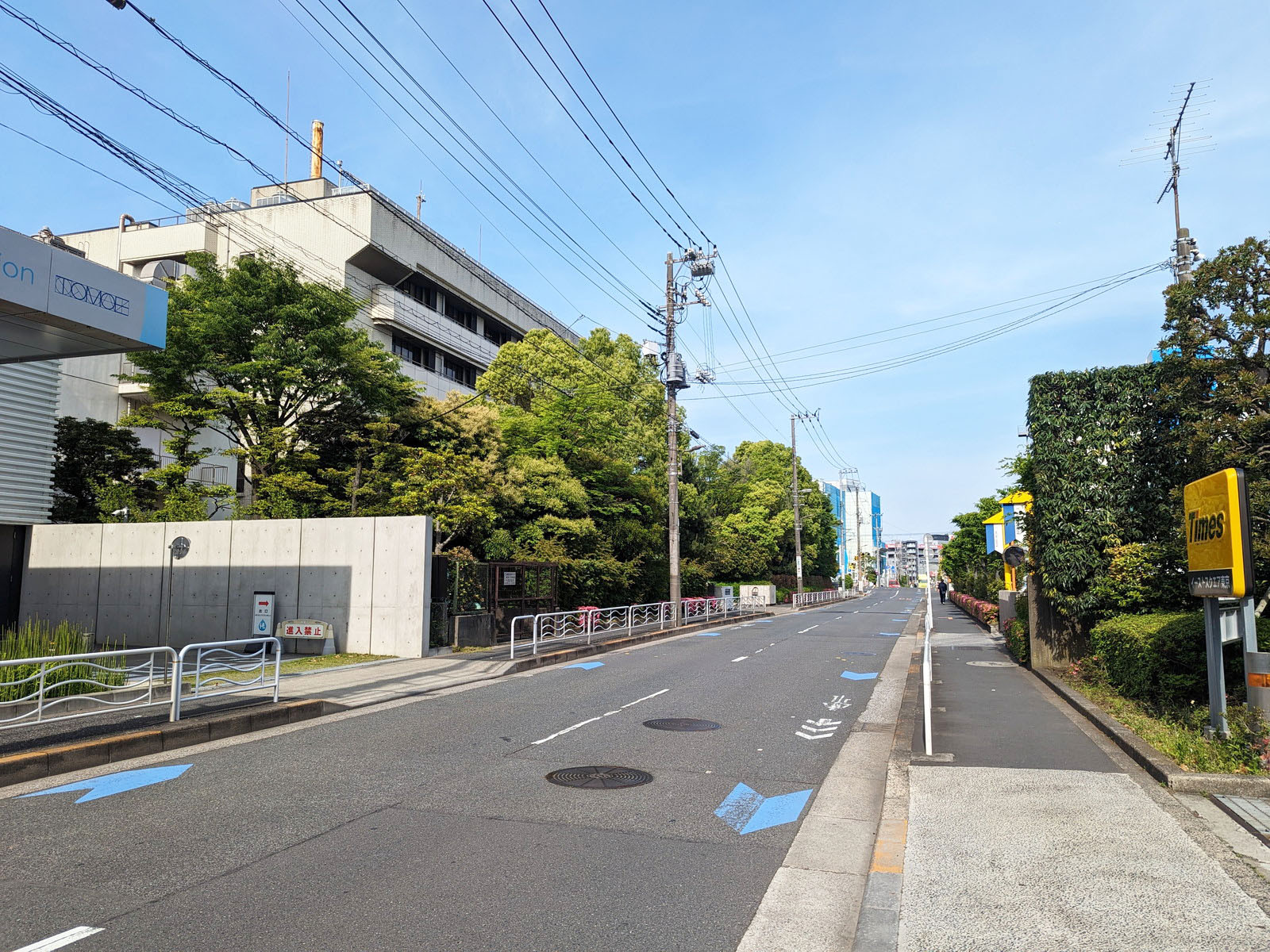 NODEX TOYOCHO前面の通り