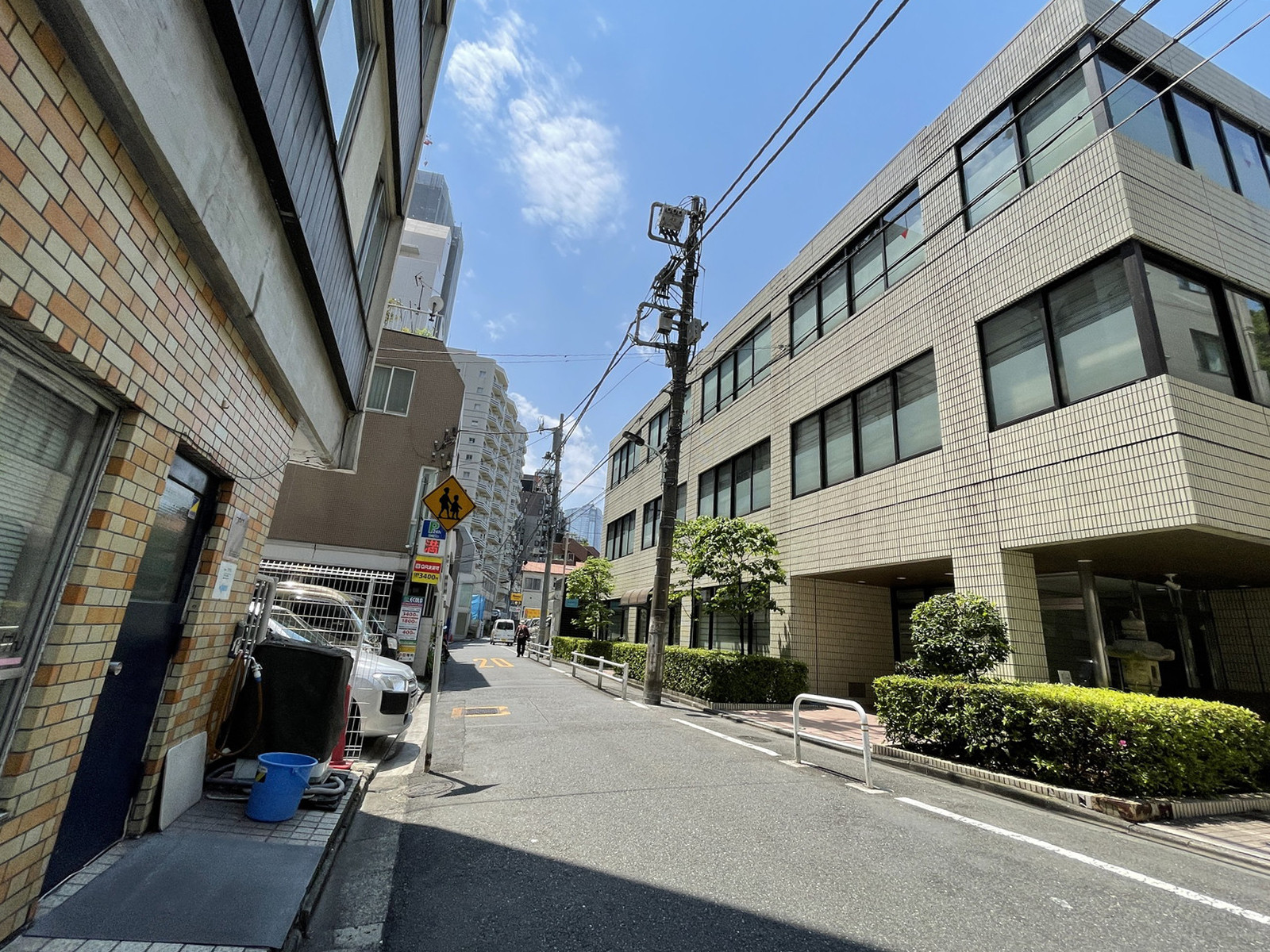 六本木MYビル前面の通り