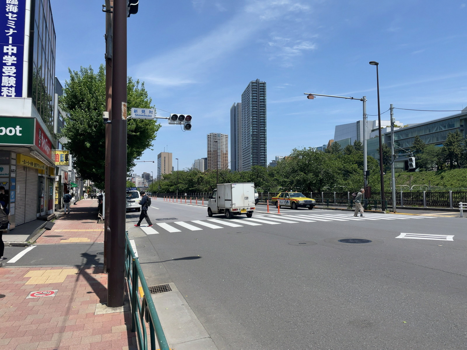 付近の外堀通り