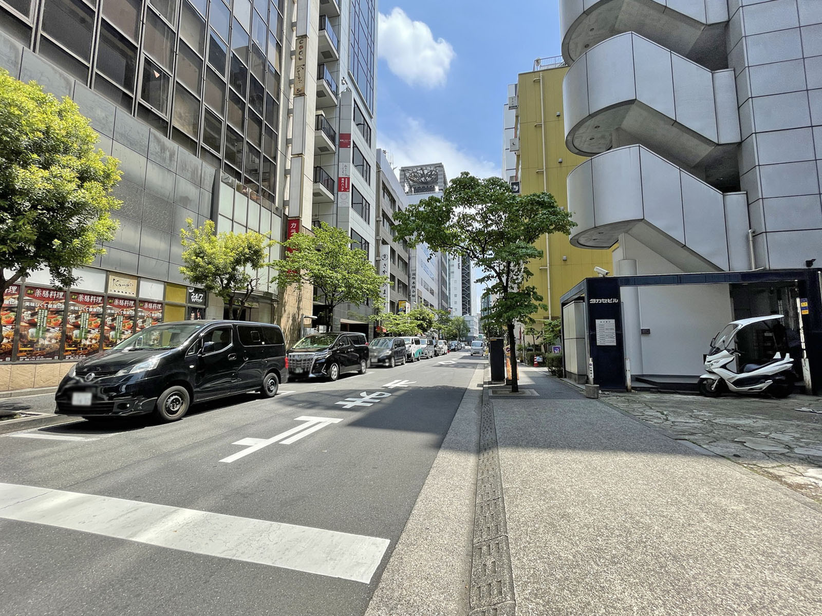 銀座第3誠和ビル前面の通り