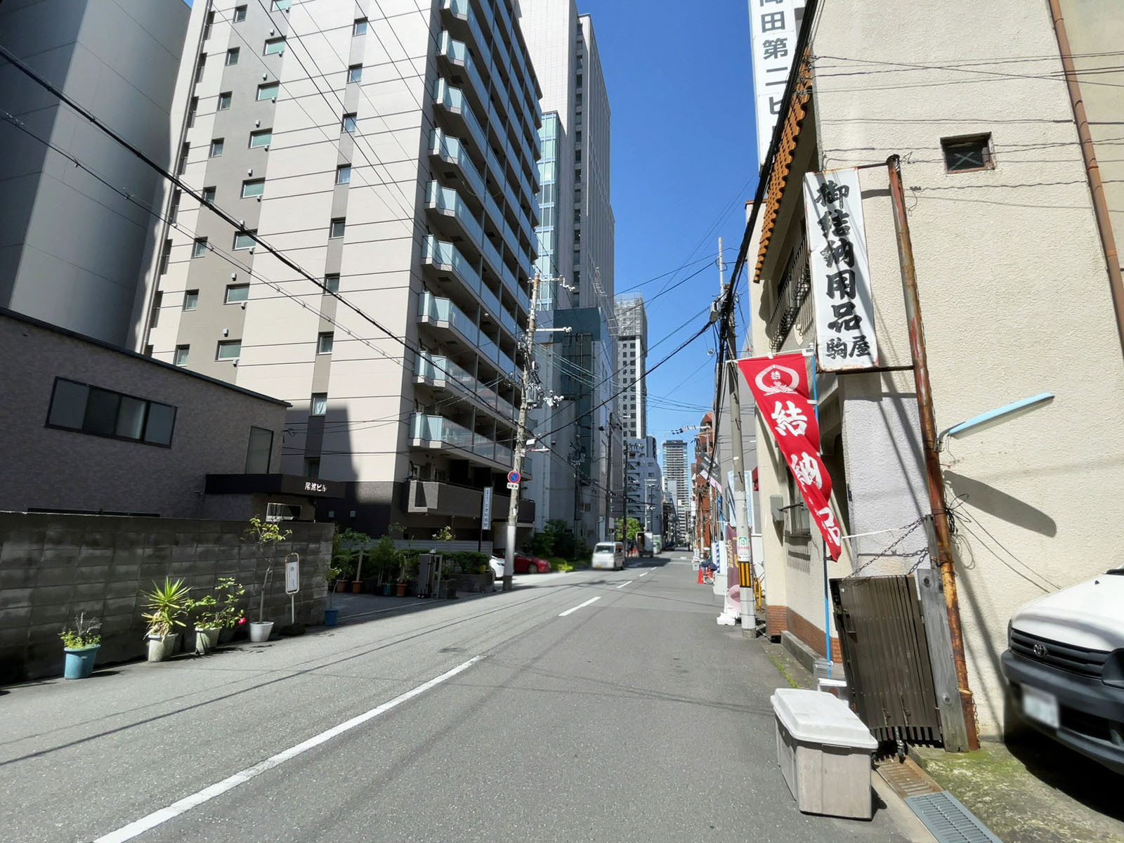 谷町細見ビル前面の通り