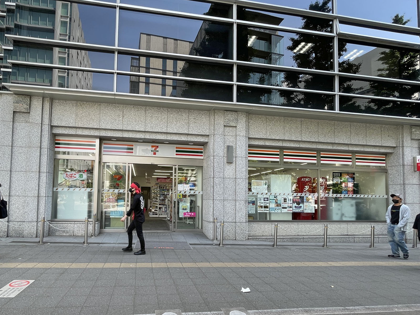 徒歩2分のセブンイレブン川崎砂子2丁目店
