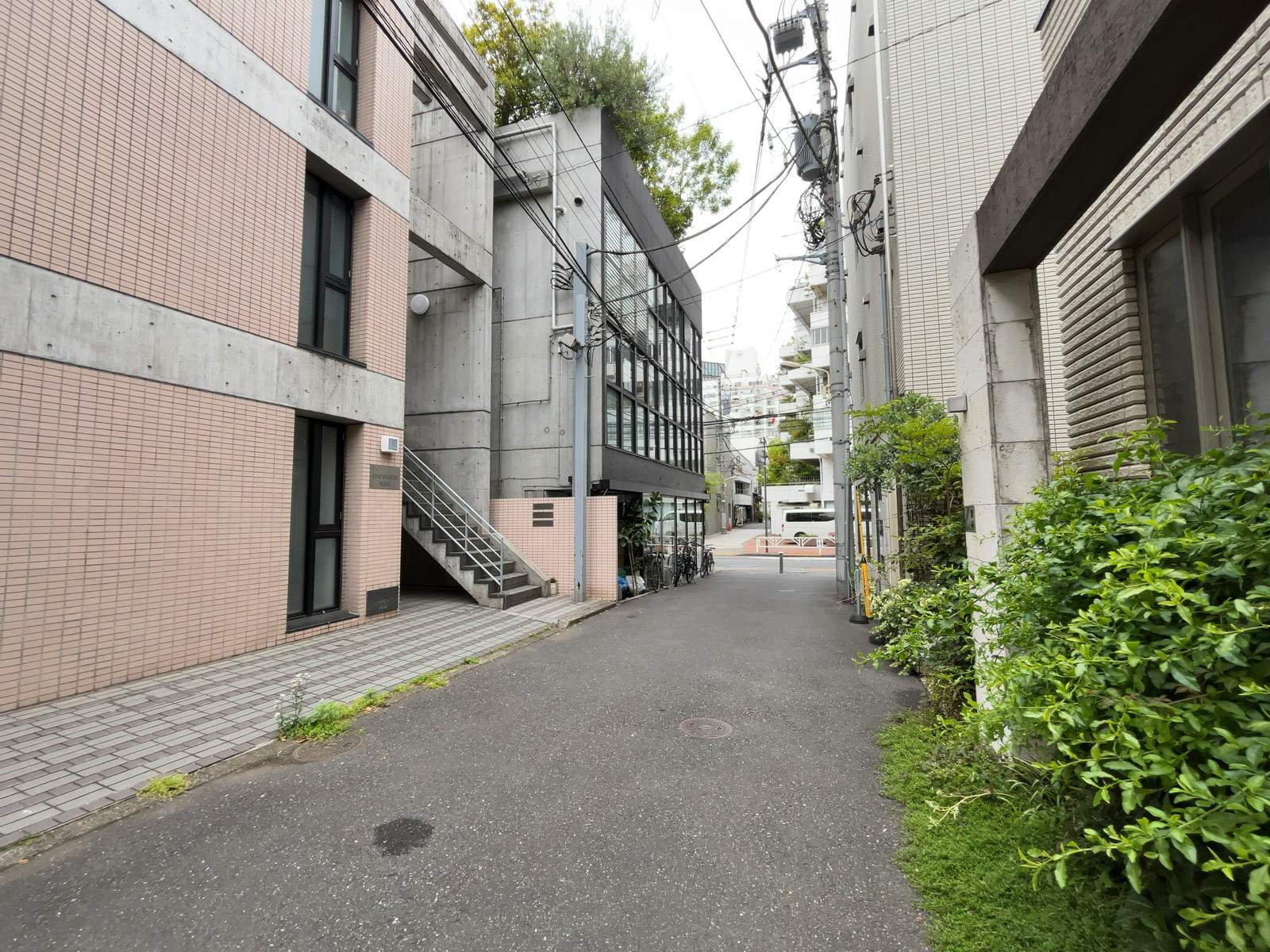 kurkku home前面の通り