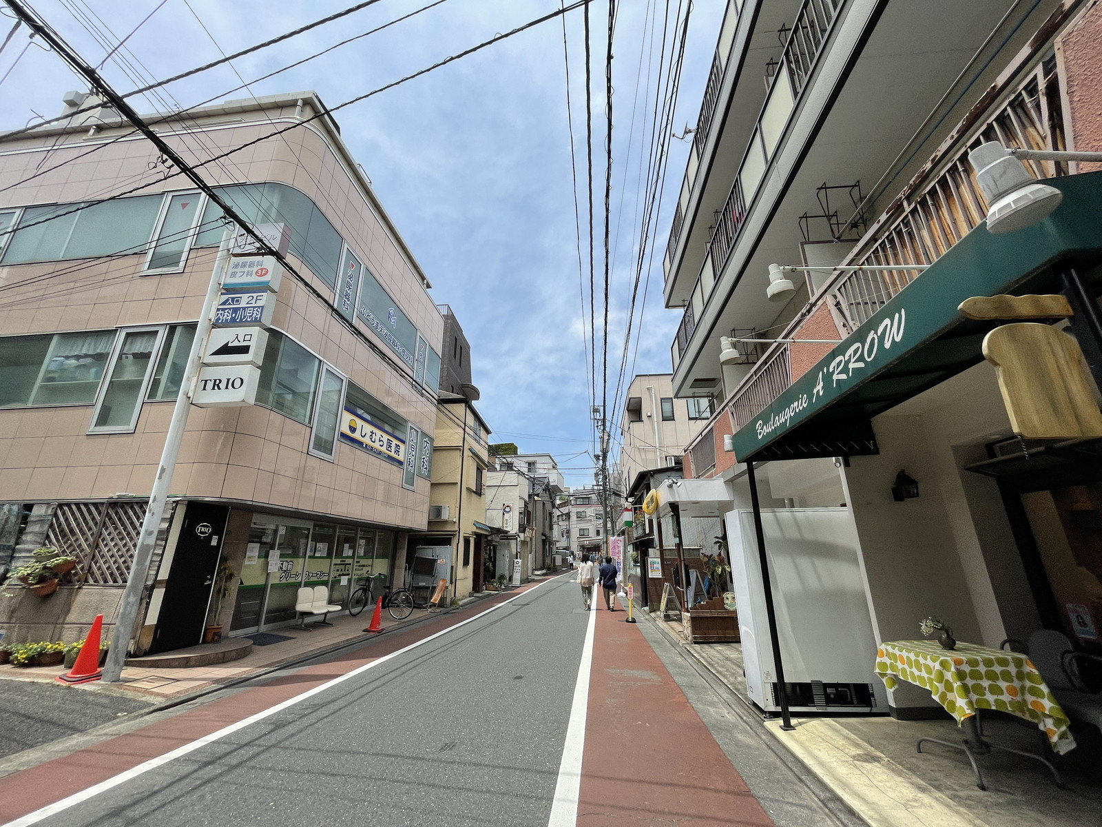 矢崎ビル前面の通り