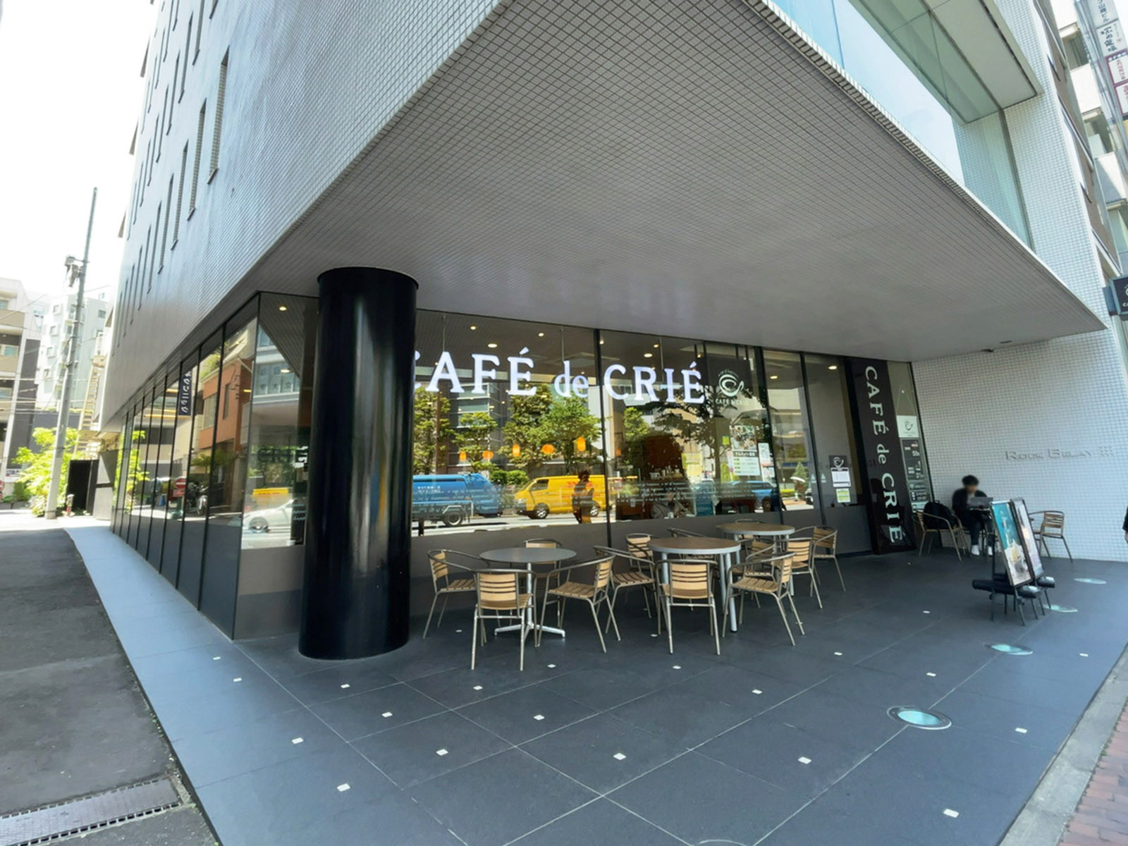 近くのカフェ・ド・クリエ飯田橋東口店