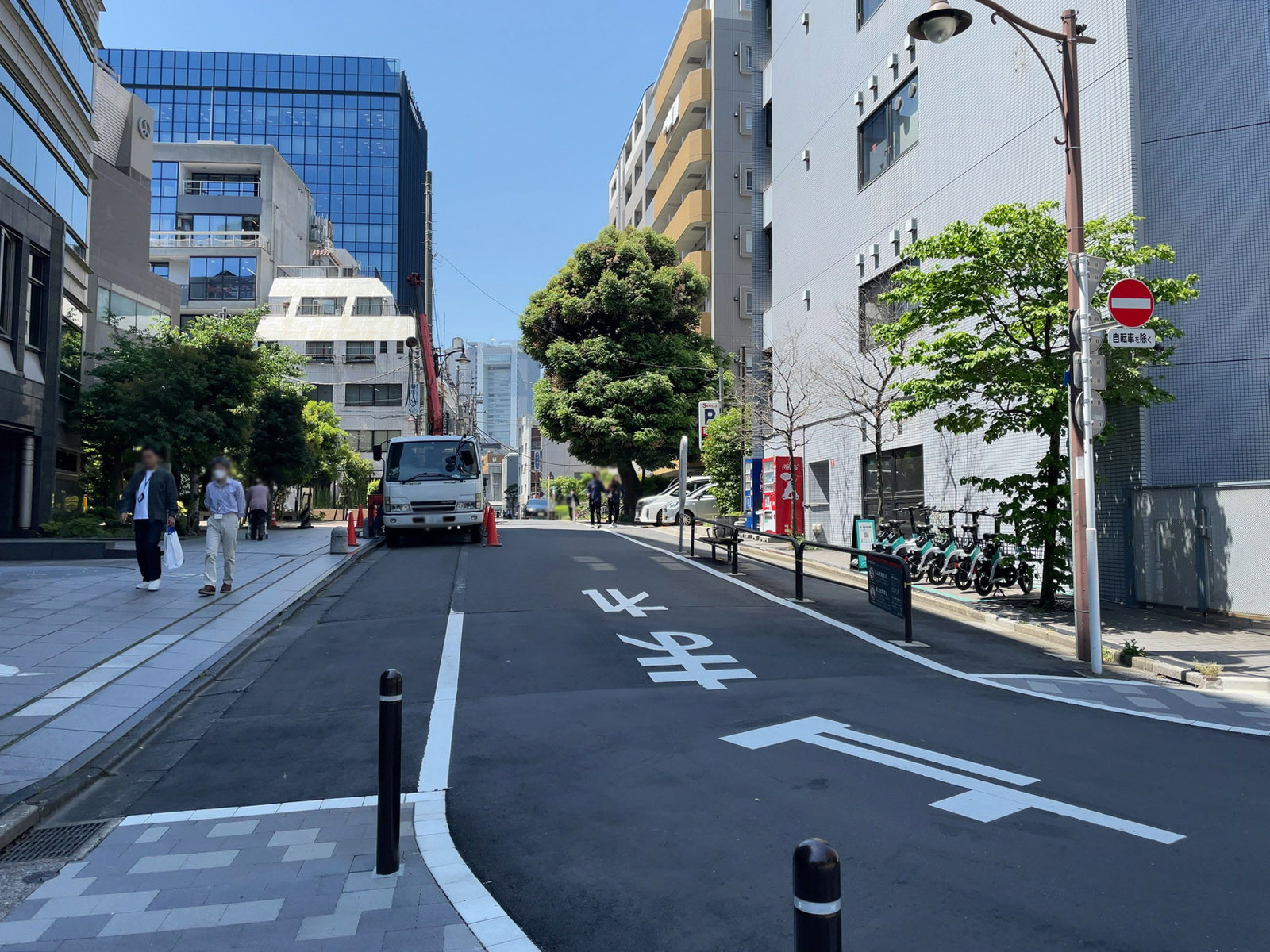 富士見ビル前面の通り