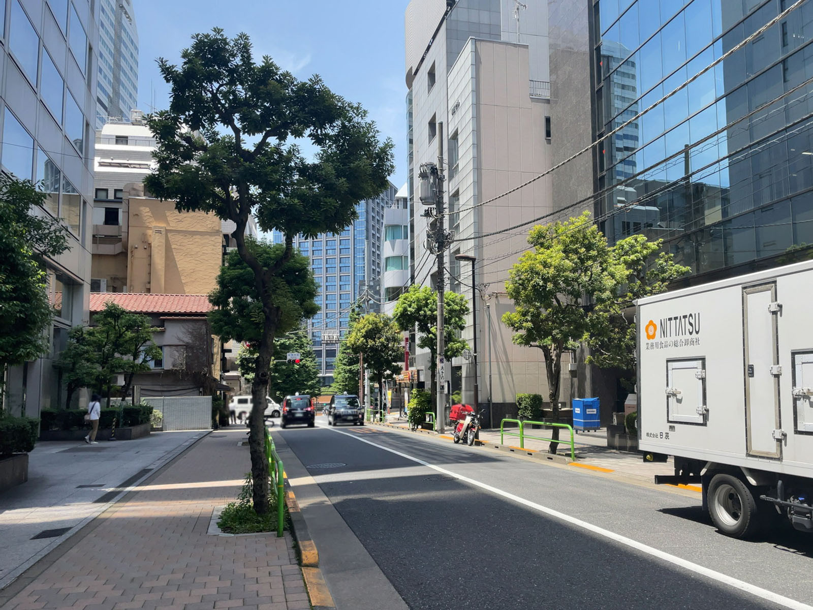 VORT麹町plus前面の東京FM通り