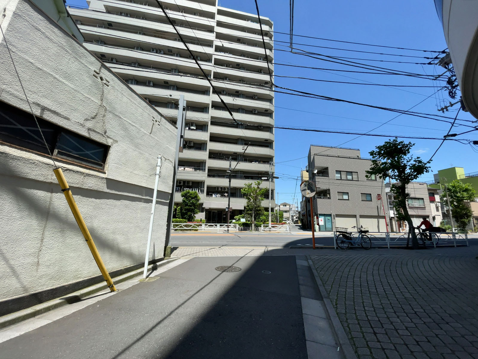 プロロジスアーバン東京押上1ビル前面の通り