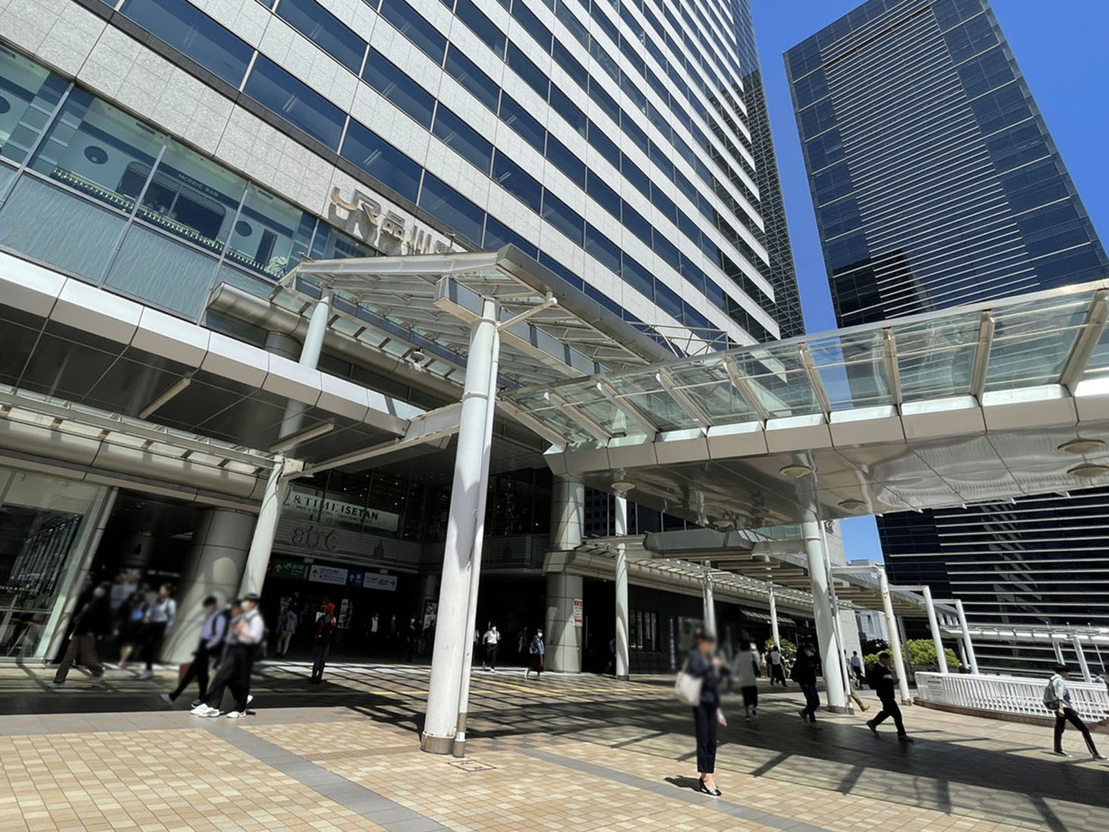 最寄りの「品川駅」