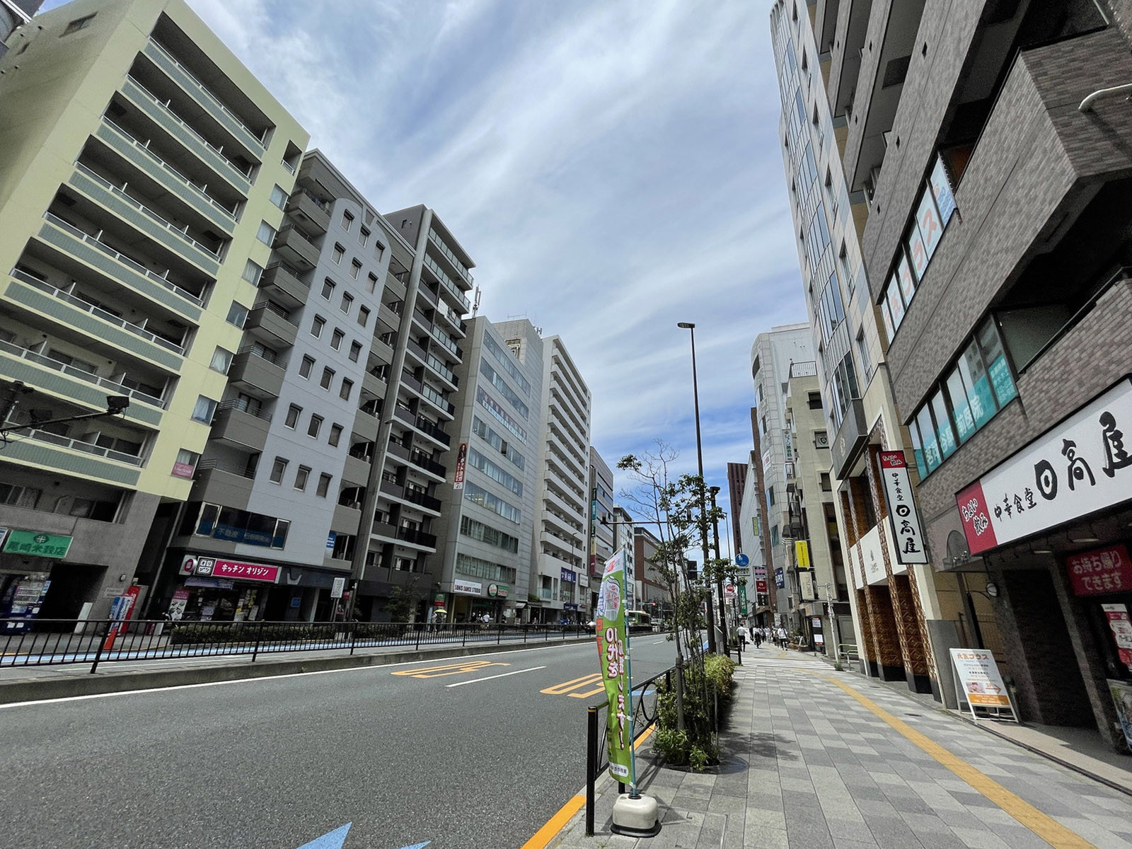 プライム茗荷谷ビル前面の通り