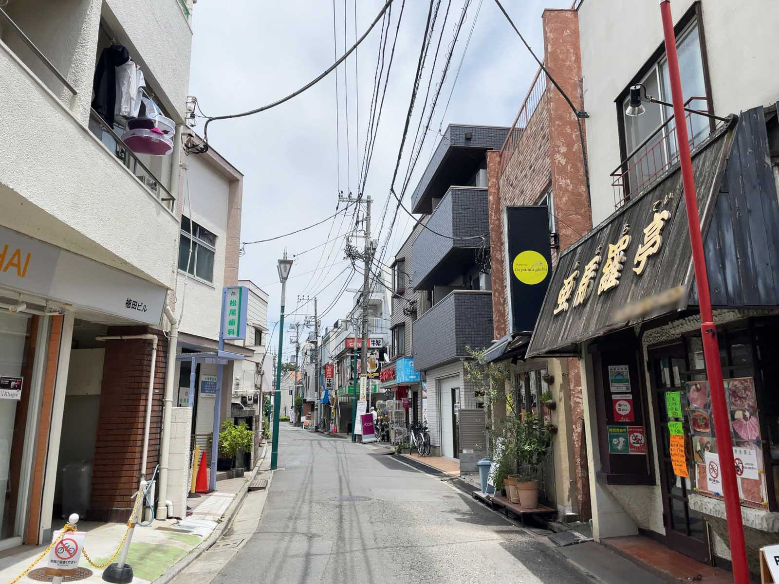 周辺は閑静なエリア