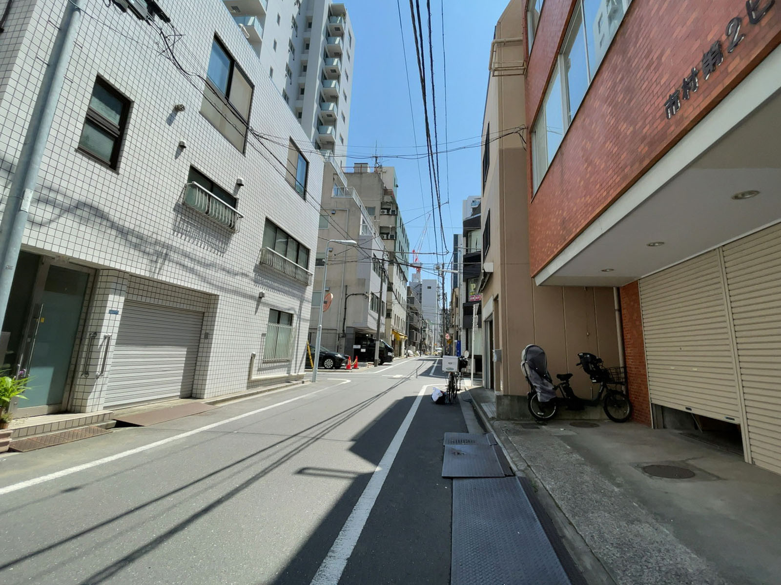 ブライト秋葉原前面の通り